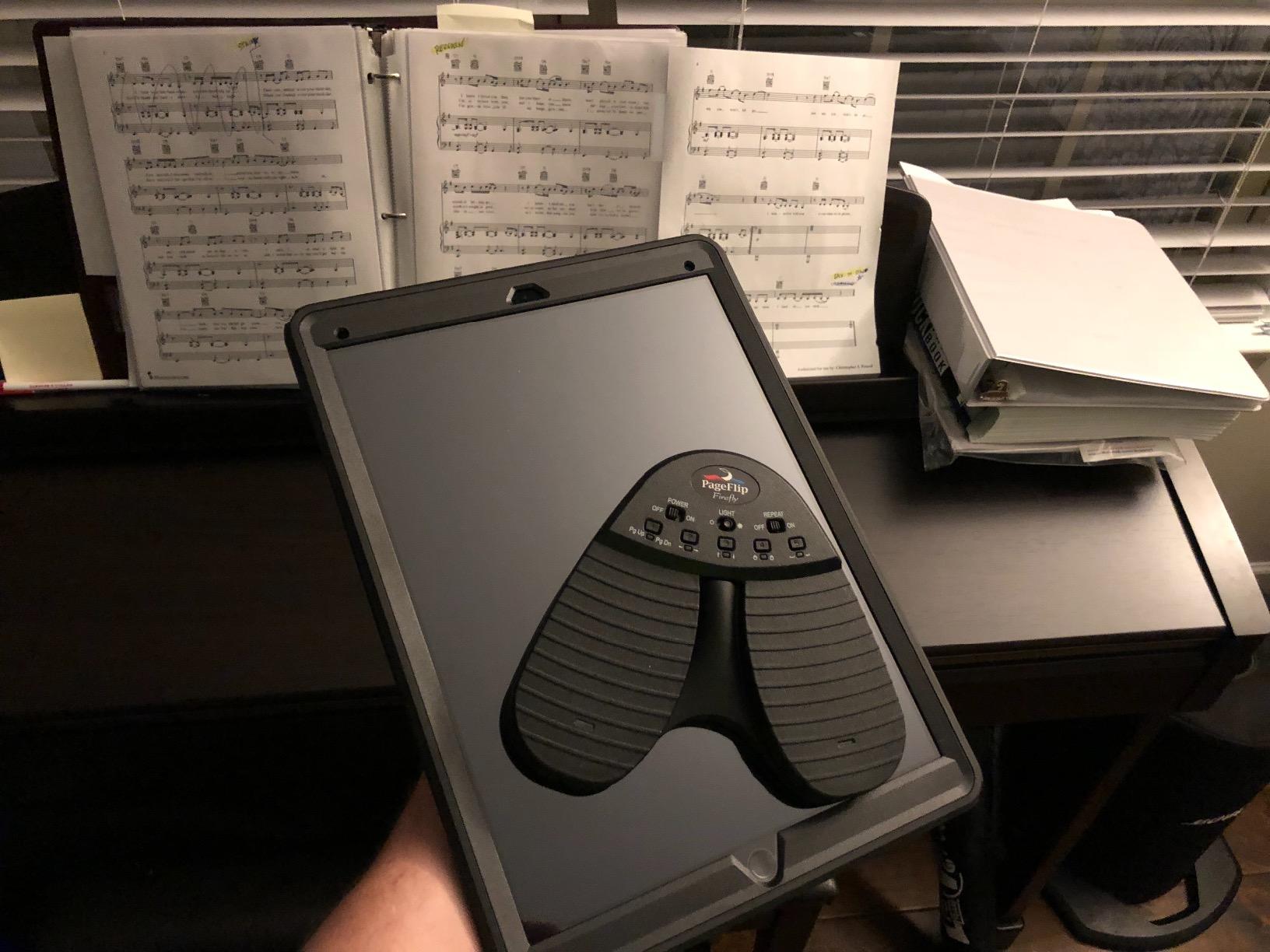Firefly Bluetooth/USB Page Turner Pedal customer photo 1