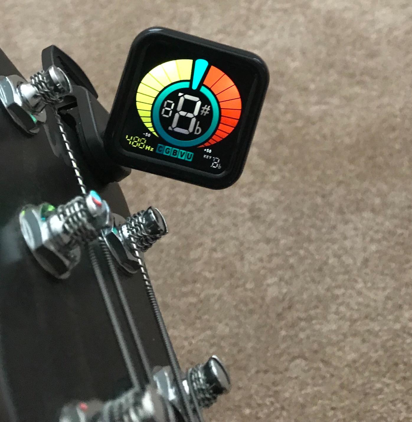 KLIQ UberTuner Clip On Guitar Tuner - Fast & Accurate Chromatic Tuner for Acoustic & Electric Guitar, Bass, Ukulele, Violin, Banjo & all other instruments customer photo 2