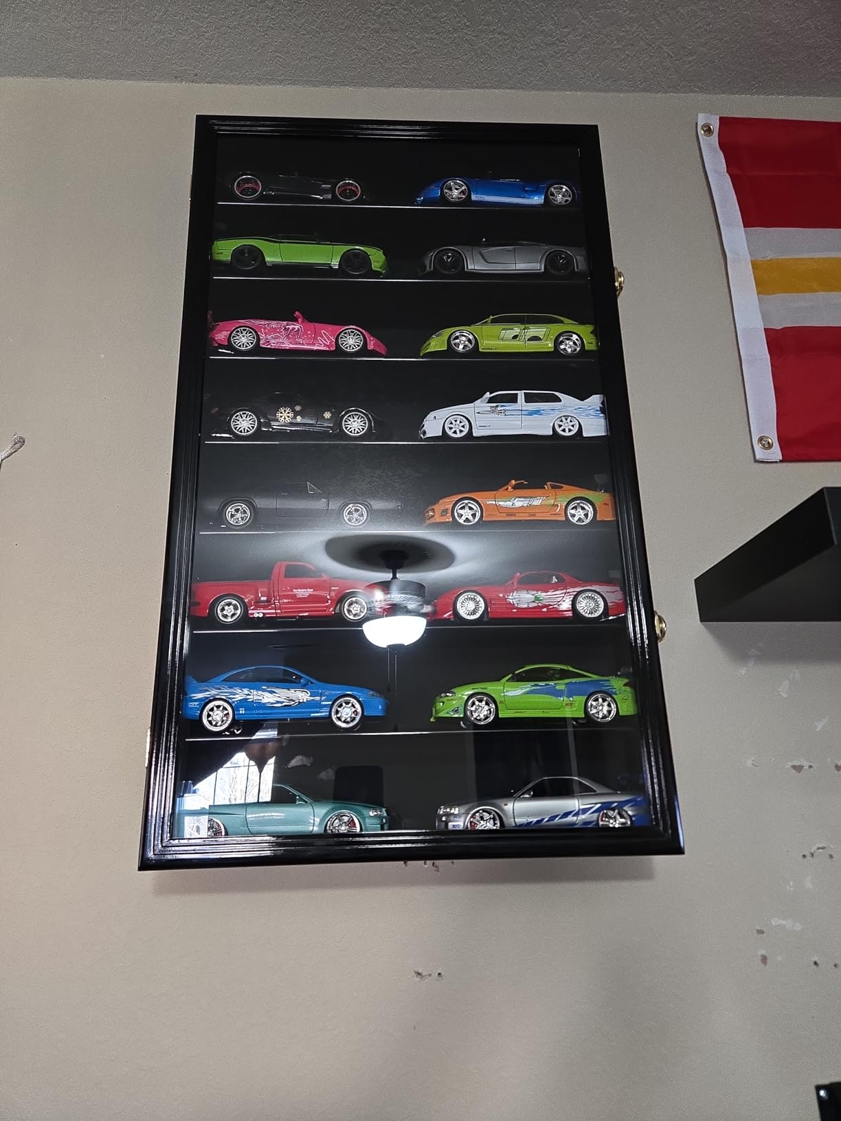 Large 1/24 Scale Diecast Model 16 Cars Display Case Cabinet Holder Holds 16 Cars 1:24 (Oak Finish) customer photo 2