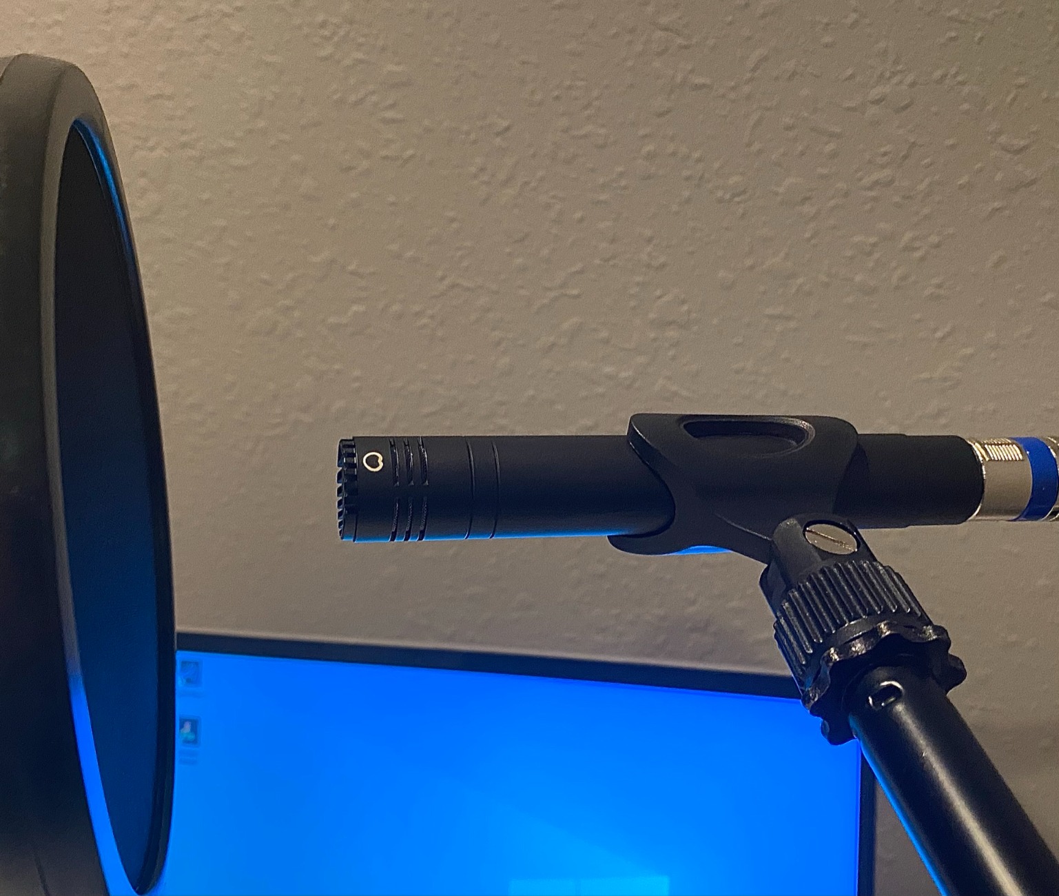 LyxPro SDPC-2 Stereo Pair Small Diaphragm Condenser Microphones with Omni, Cardioid & Super Cardioid Capsules for Piano & Studio Recording customer photo 2