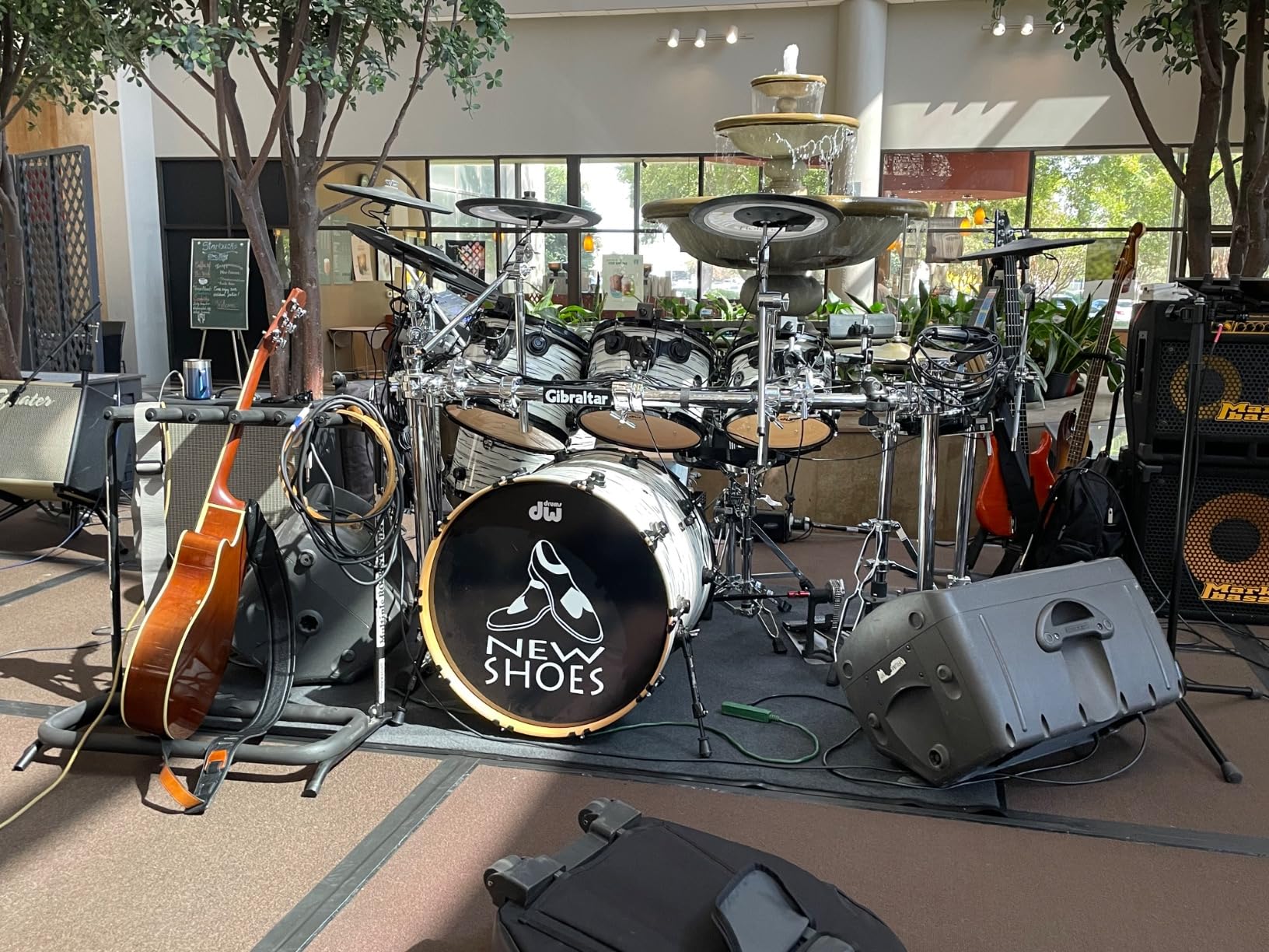 Drum Workshop(DWCPRUG2),Inc. DW Drum Set Rug, Black, 62