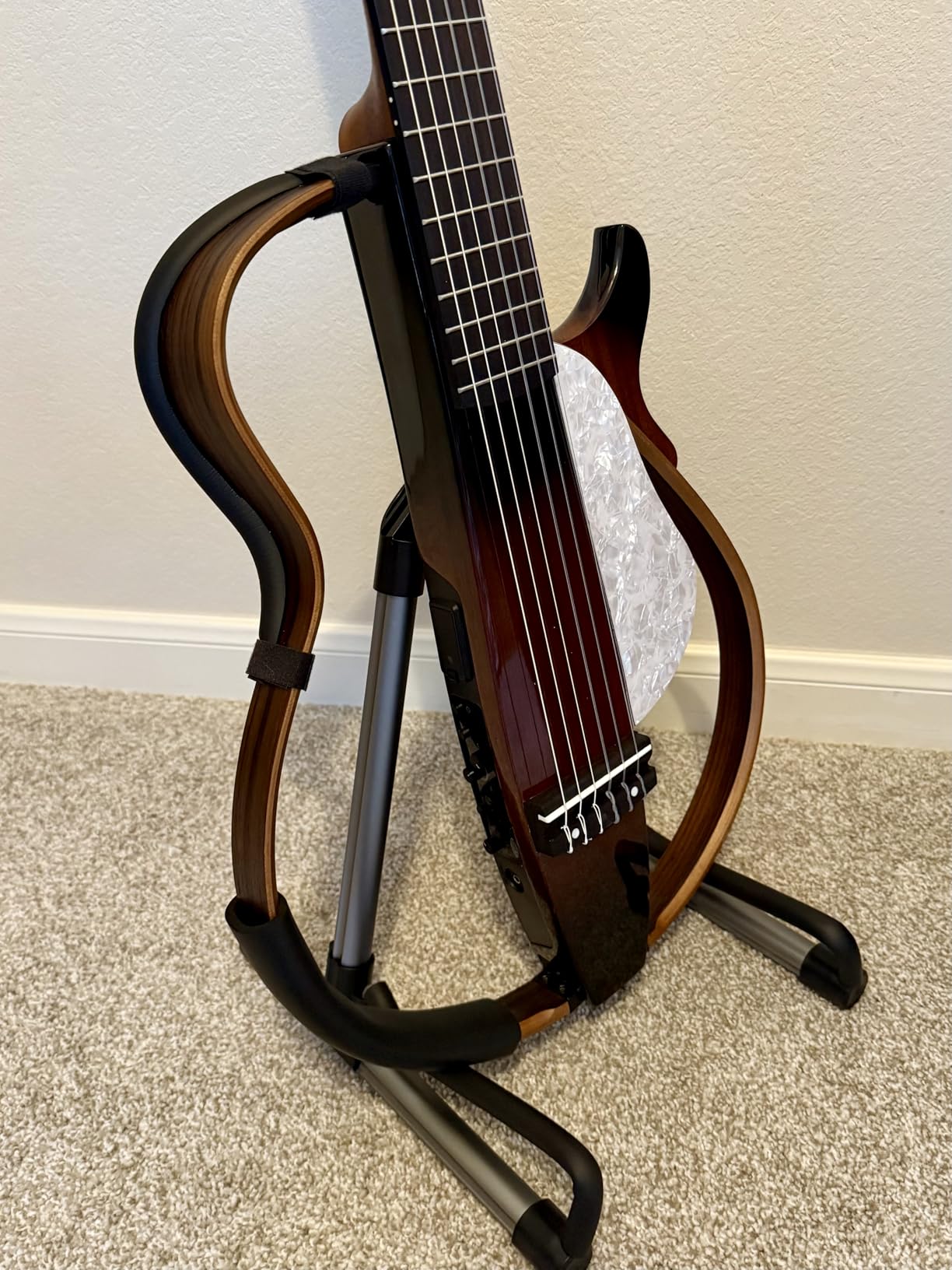 Donner Guitar Stand, Adjustable Folding Acoustic Electric Guitar Stands Floor, Classical Metal Travel Stand for Bass Mandolin Banjo Ukulele (Silver) - DS-1 customer photo 1
