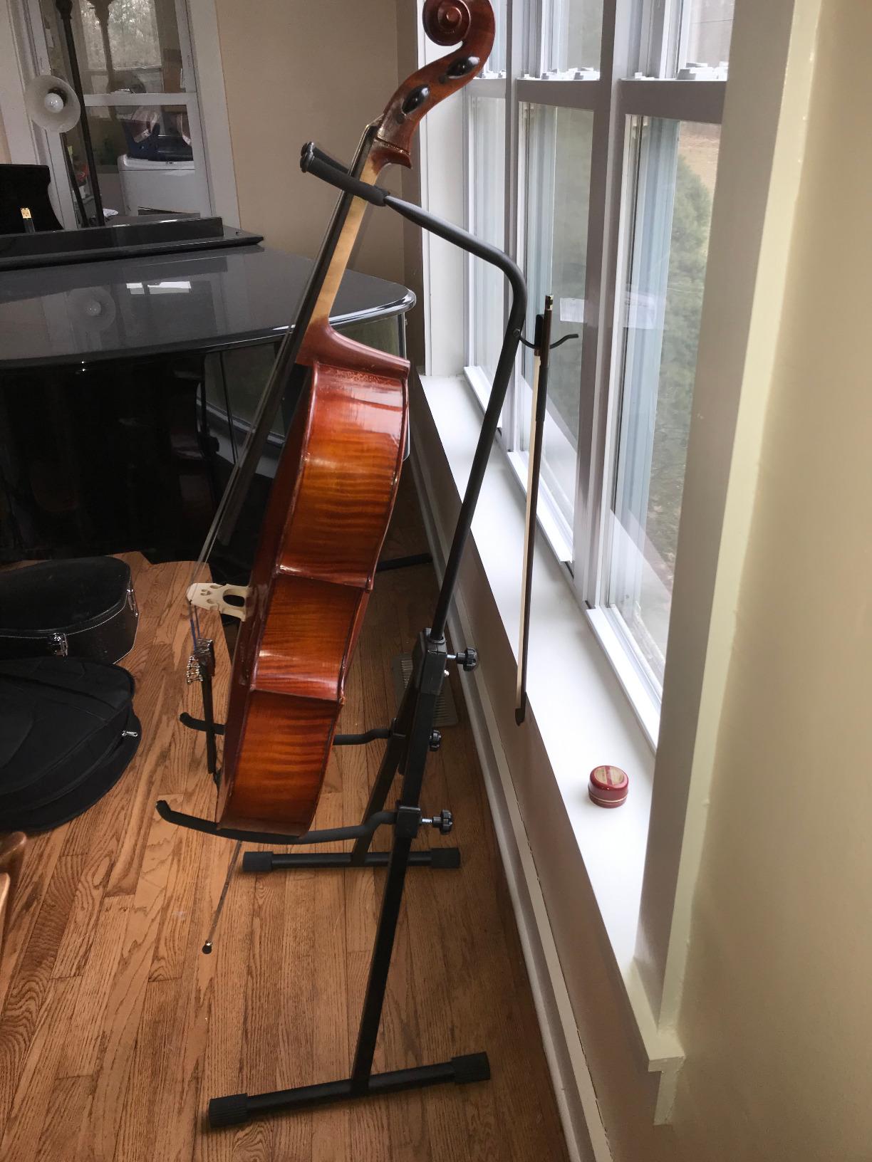 PAITITI Adjustable Foldable Stand for Cello with Hook for Bow - Black customer photo 1