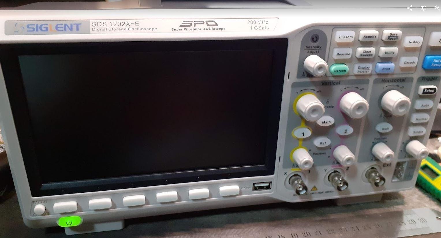 Siglent Technologies SDS1202X-E 200 mhz Digital Oscilloscope 2 Channels customer photo 2