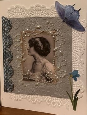Sizzix Texture Fades Embossing Folder - Lace by Tim Holtz, 1 Count customer photo 2