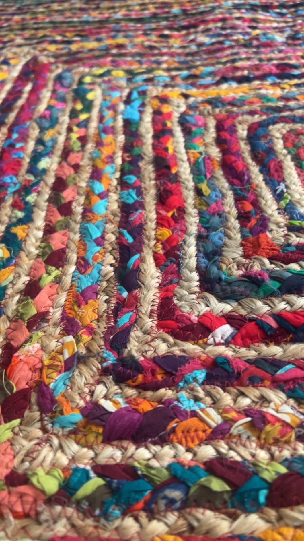 SAFAVIEH Area Rug 4x6 - Cape Cod Collection - Beige & Multi, Handmade Jute & Cotton, Woven Braided Design (CAP202B) customer photo 2