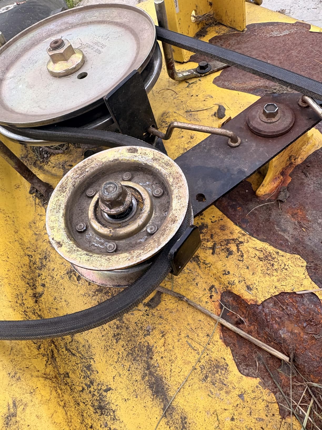 DEWALT 20V MAX* Angle Grinder Tool Cordless Brushless, 4 1/2 Inch, with Paddle Switch and Kickback Brake (DCG413B) customer photo 2