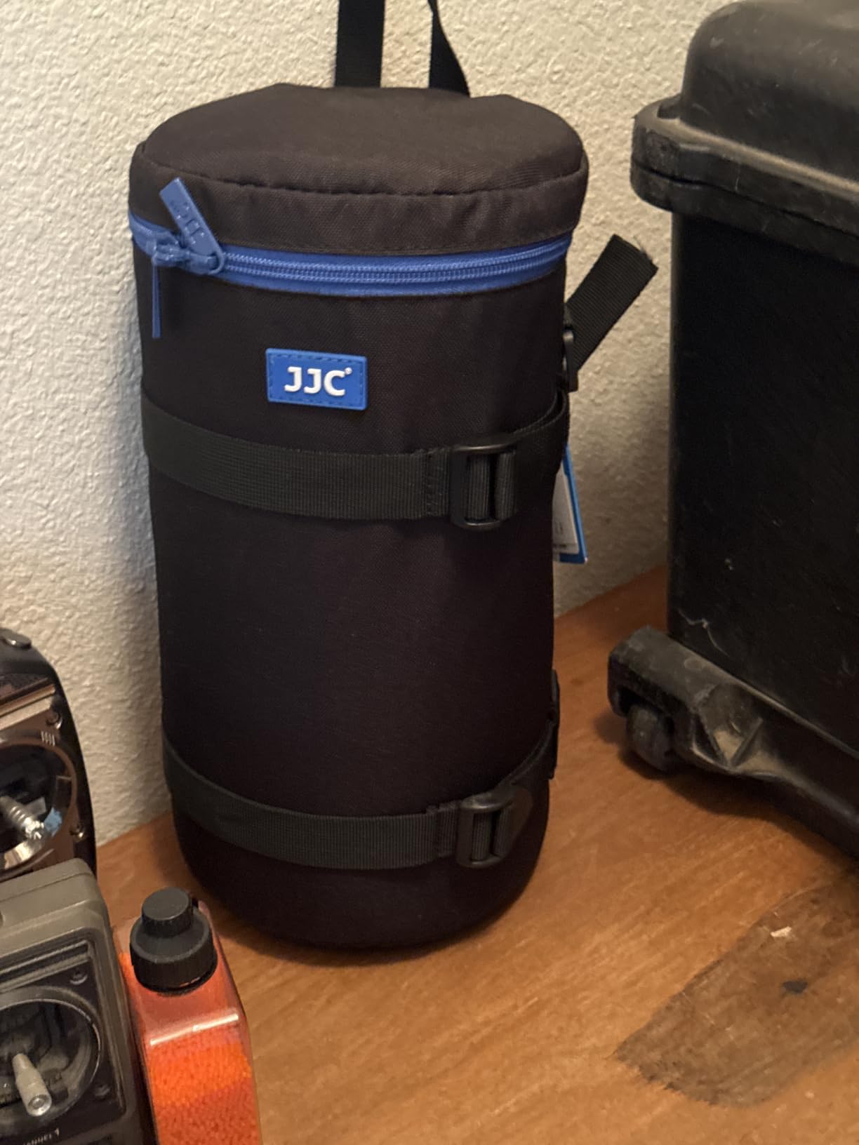 JJC Camera Lens Case Pouch, Padded Bag Fits Lens up to 4.9 x 11.4 (D x L) | for Telephoto Lens Canon RF 800mm f11/Tamron SP 150-600mm/Sigma 150-600mm/150-500mm/Nikon Nikkor AF-S 200-500mm Lens & More customer photo 1