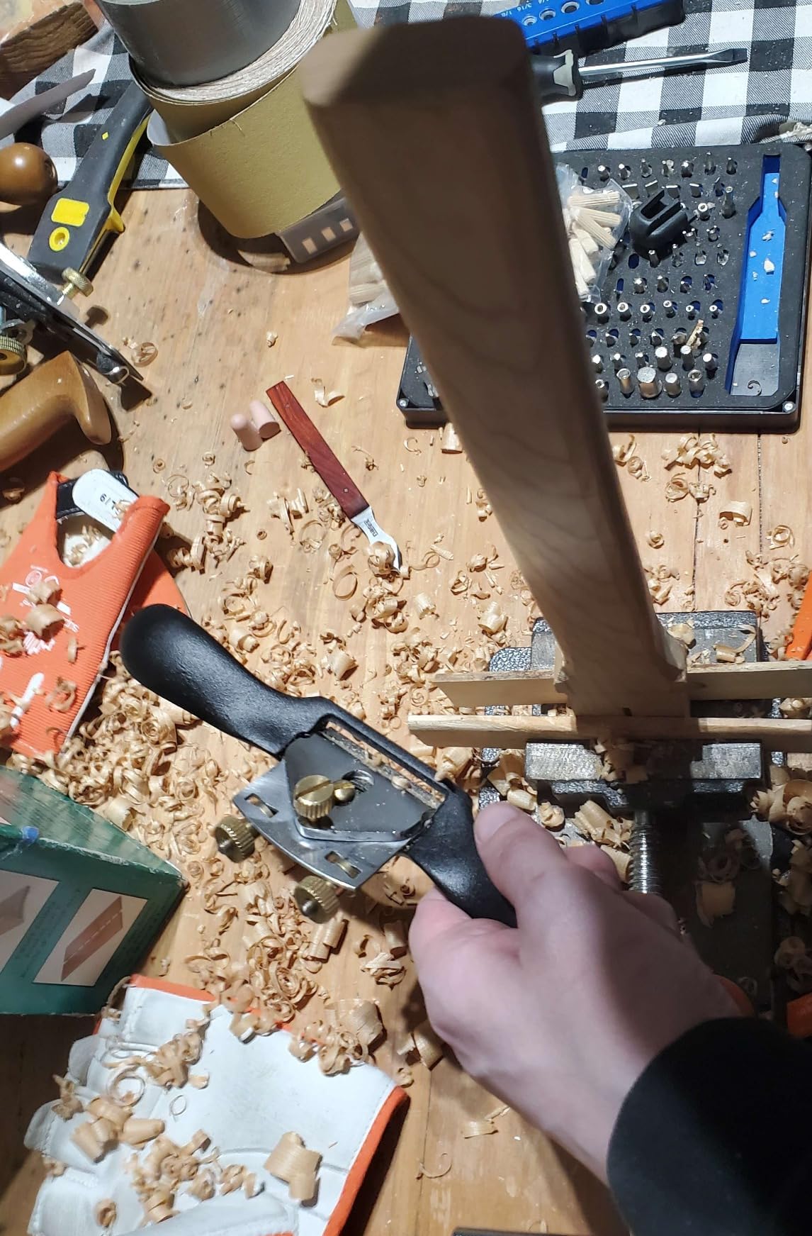 Taytools 469560 Flat Bottom Spokeshave Fine Adjustment 2 Inches Wide High Carbon Blade RC 55-60 9-1/2 Inches Overall customer photo 2