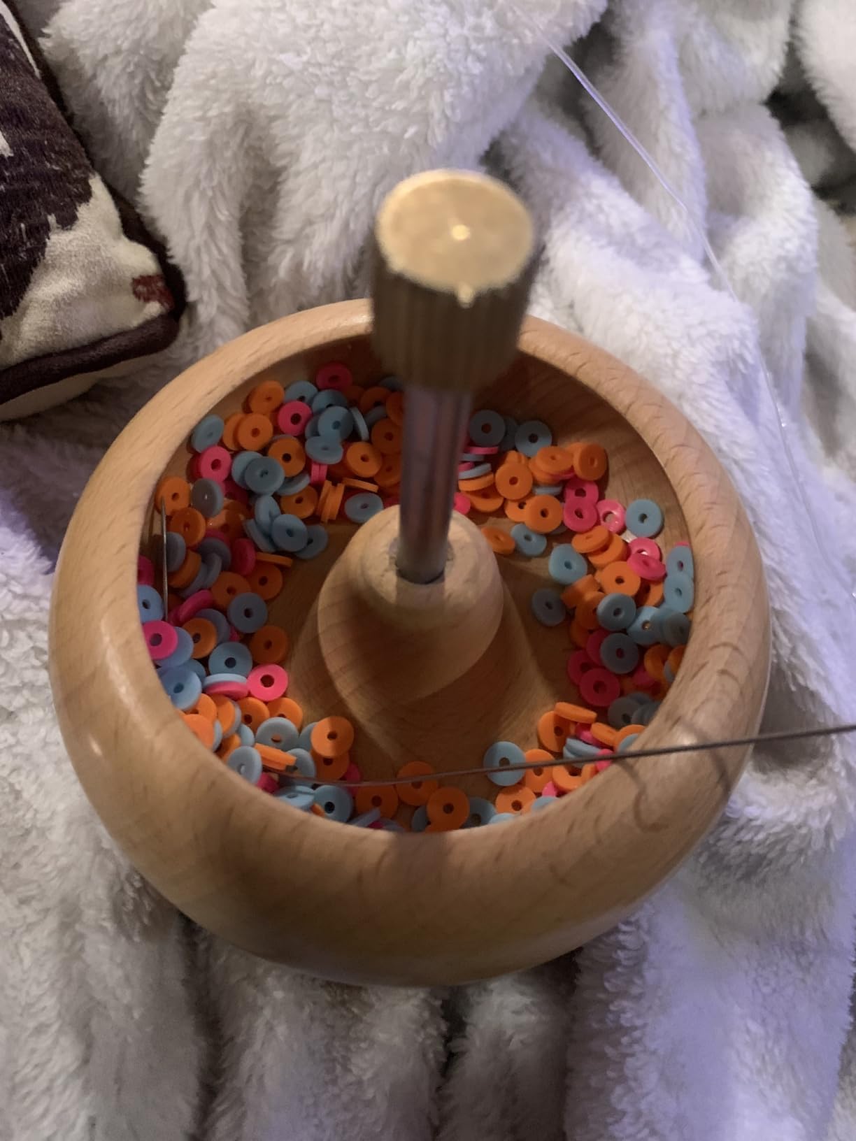 Shop LC Clay Seed Bead Spinner for Jewelry Making - Pinewood | Rotating Bowl, Big Eye Beading Needle, 3m Wire, Bracelet Necklace Maker, 5.25 Inch customer photo 1