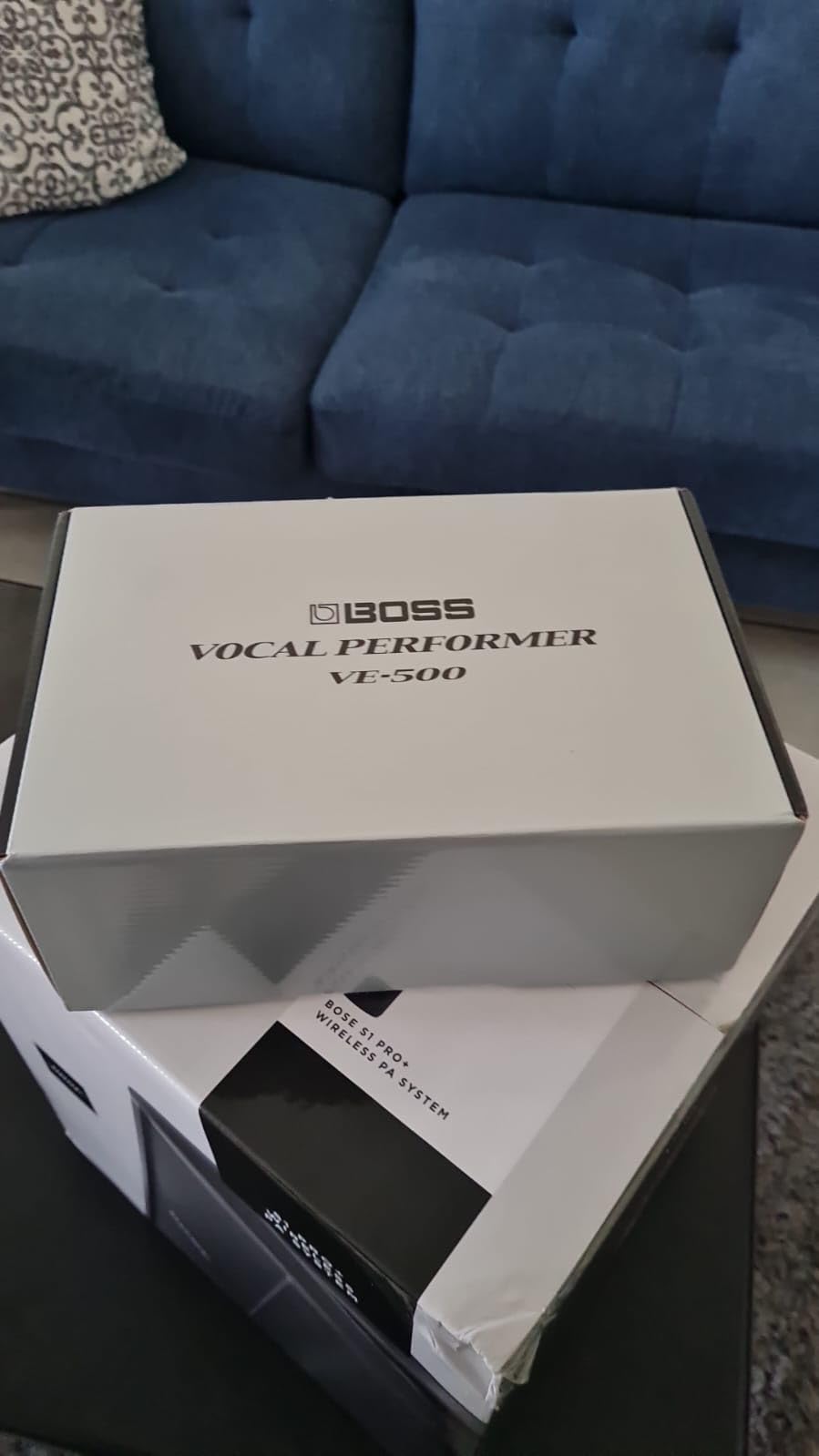 BOSS VE-500 Vocal Performer | Advanced Vocal Multi-Effects Unit for Singing Guitarists | Powerhouse Tools for your Pedalboard | Auto Harmony and Pitch Correction | Guitar Input | Vocoder | Looper customer photo 1