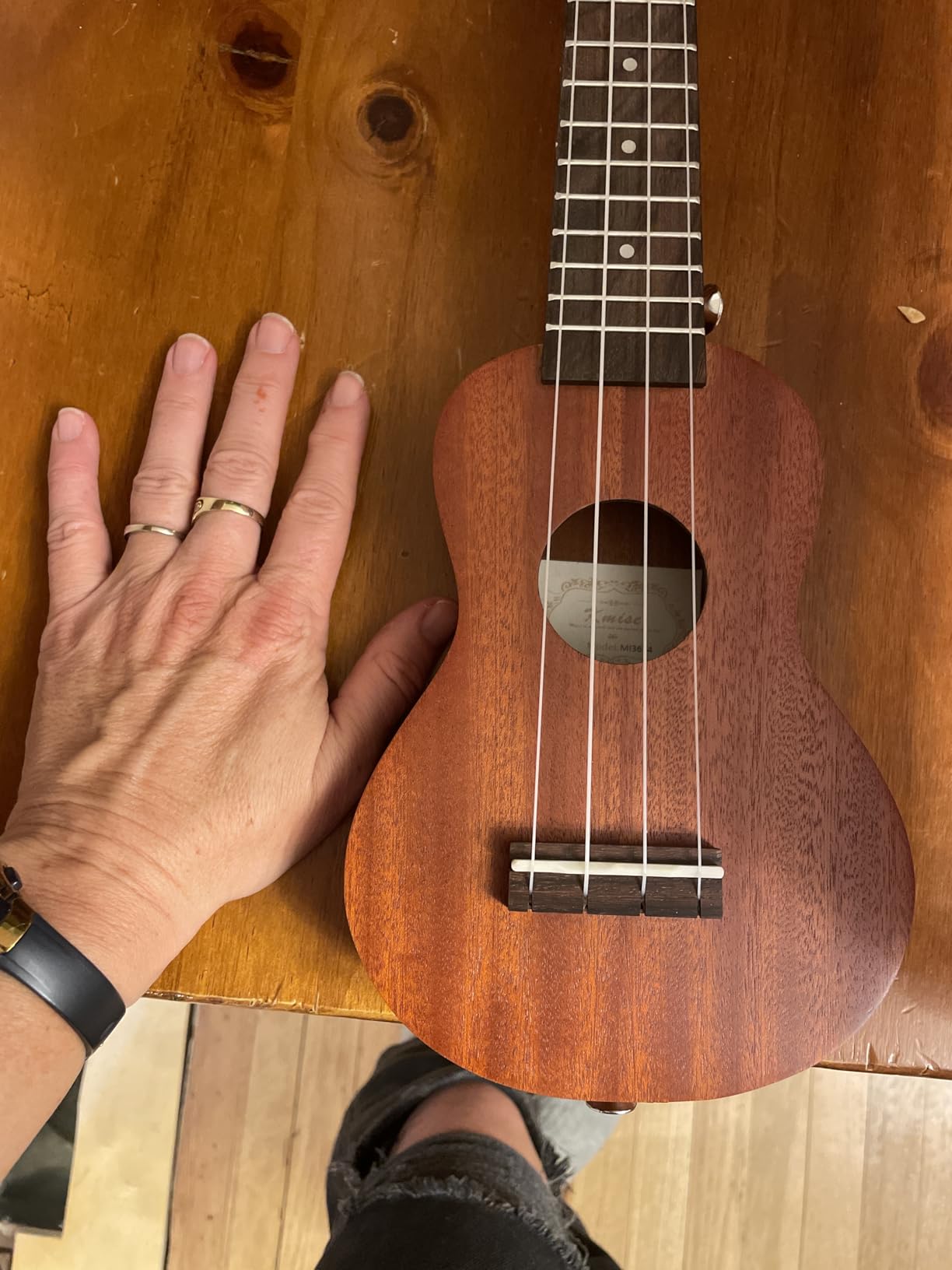 Kmise Baritone Ukulele, Ukelele 30 inch Professional Mahogany Uke with DGBE String Strap Ukalalee Picks customer photo 2