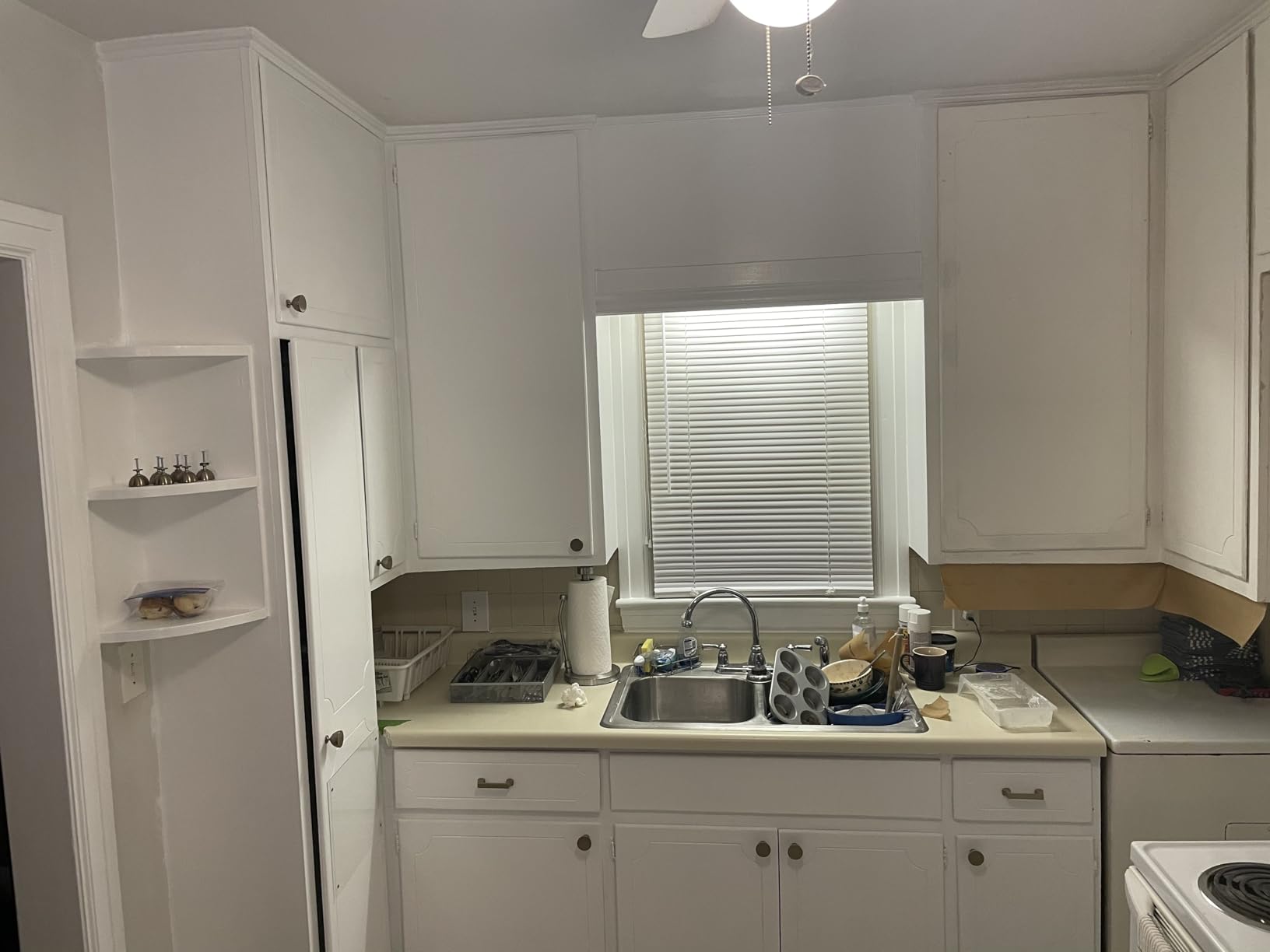 INSL-X Cabinet Coat - Urethane Acrylic Semi-Gloss Enamel Cabinet Paint, 1 Quart, White customer photo 1