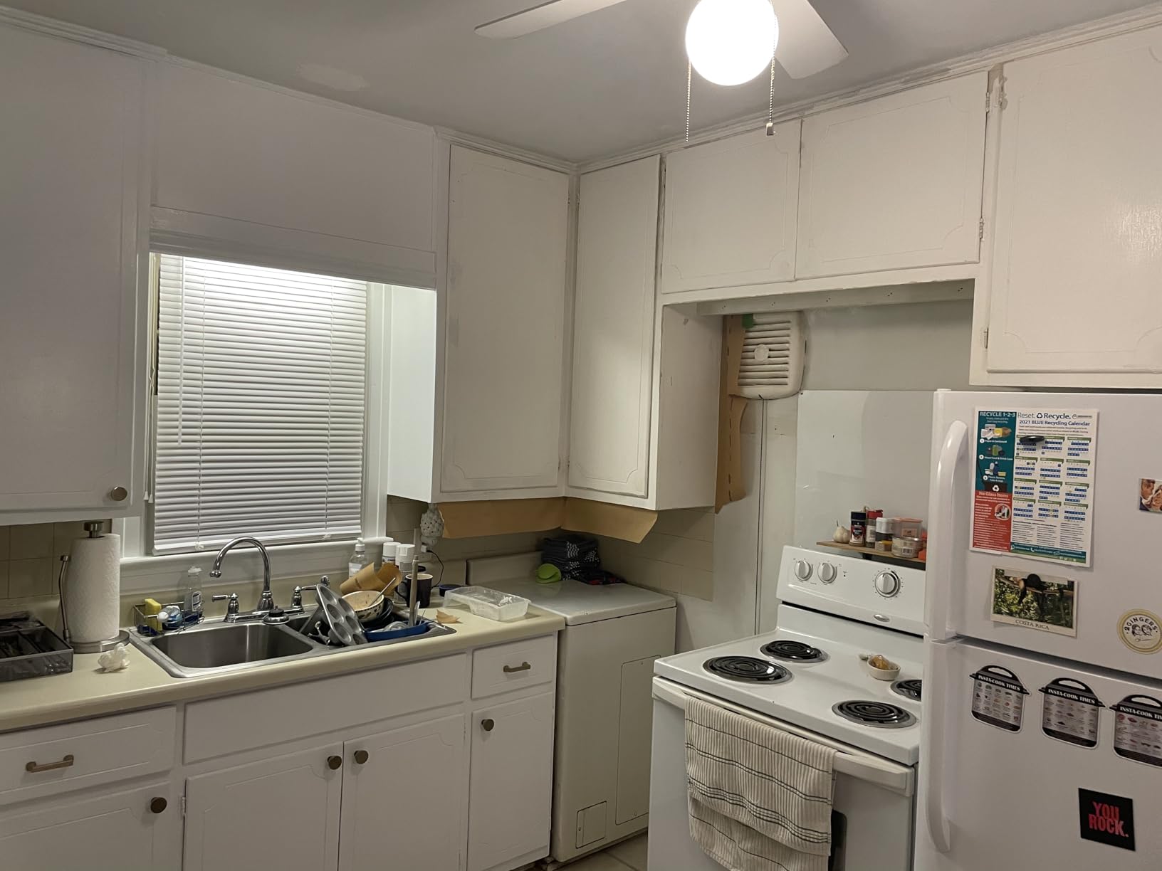 INSL-X Cabinet Coat - Urethane Acrylic Semi-Gloss Enamel Cabinet Paint, 1 Quart, White customer photo 2