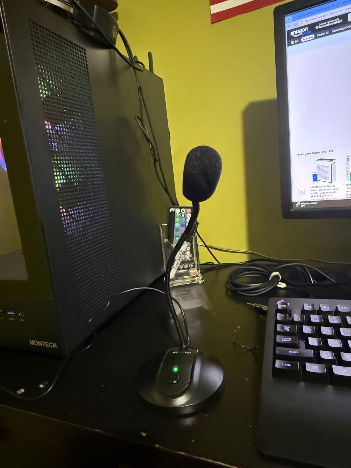USB Microphone, 360 Degree Adjustable Gooseneck Design, Mute Button & LED Indicator, Noise-Canceling Technology, Plug & Play, Compatible with Windows & MacOS customer photo 1