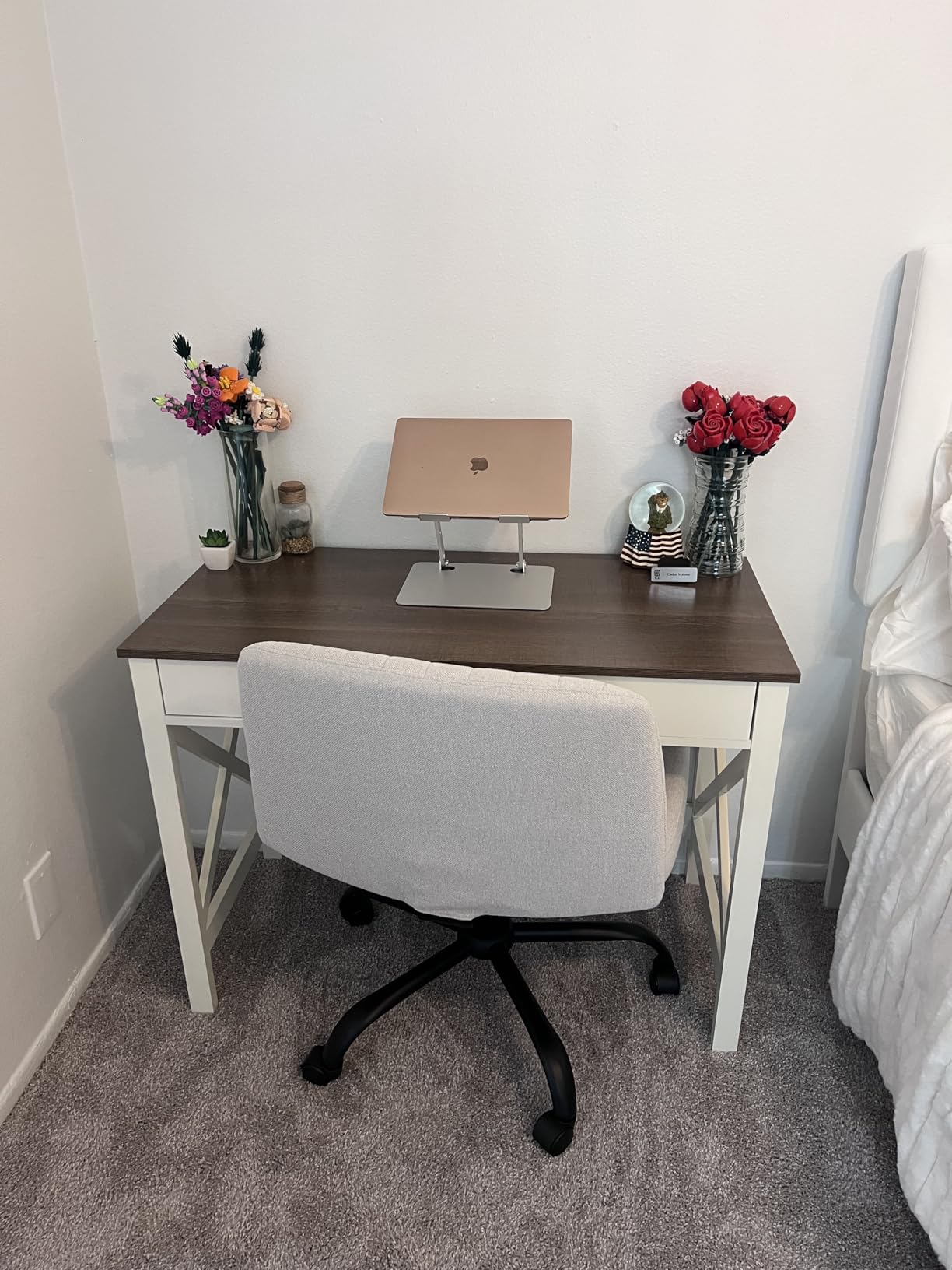 ChooChoo Computer Desk Study for Home Office, Modern Simple 40 Inches Desk with Drawers, Makeup Vanity Console Table, White customer photo 1
