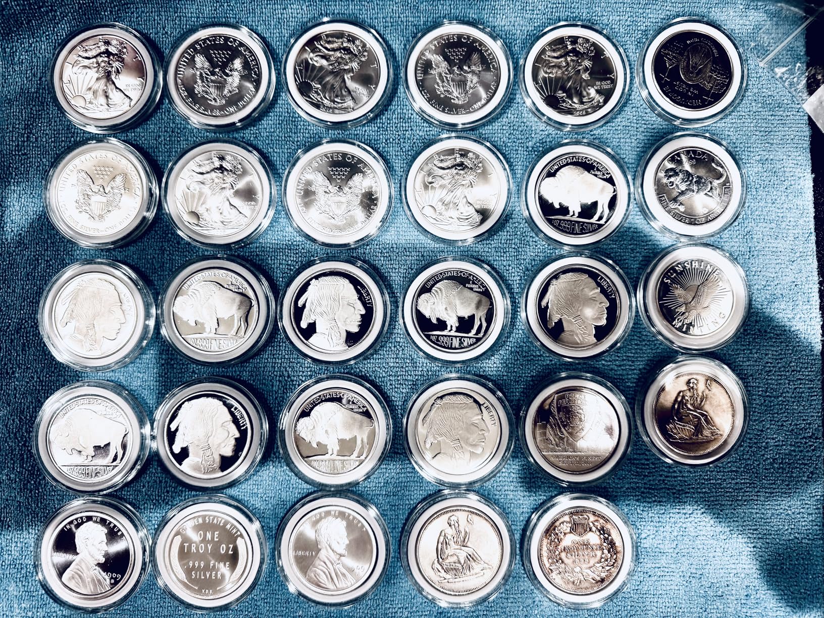 20pcs Clear Plastic Coin Capsules, Coin Collection Case of 5 Size with Adjustable Gasket for Coin Collection American Silver Eagle Liberty Coin &JFK Half Dollar & Bitcoin (19/21/25/30/40mm) customer photo 1