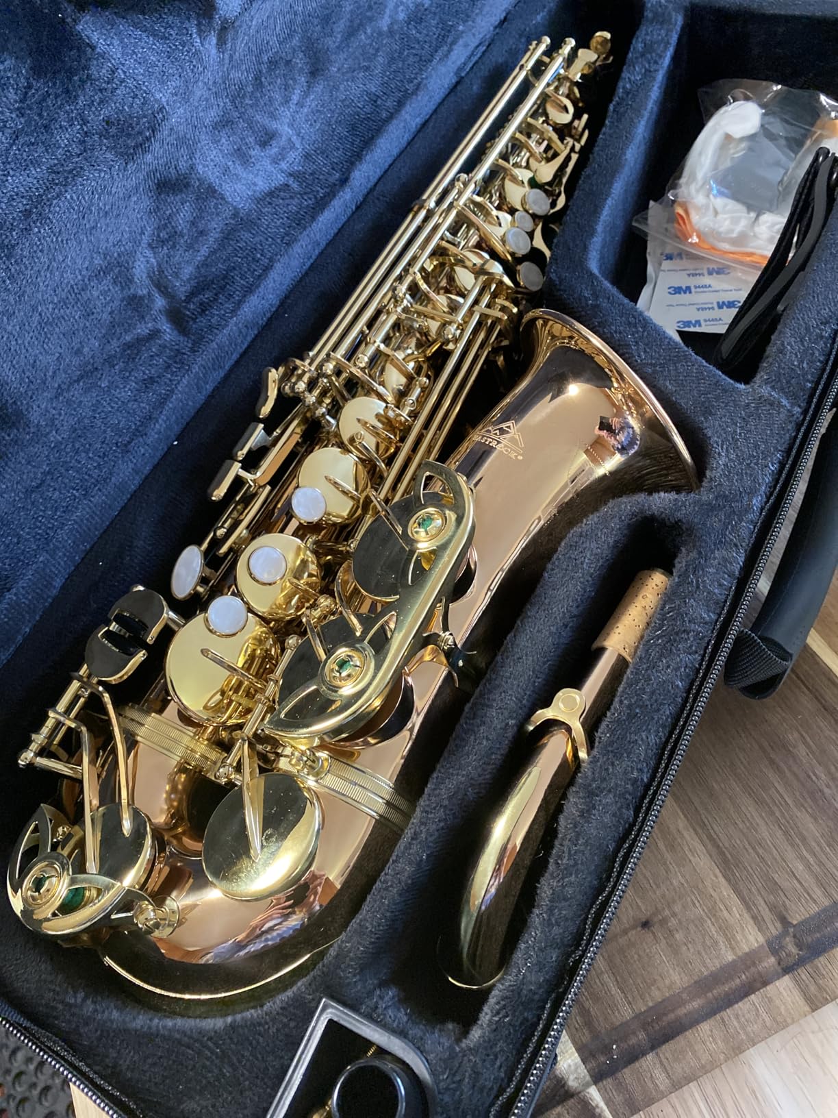 EASTROCK Alto Saxophone E Flat Sax Full Kit for Students Beginner with Carrying Case, Mouthpiece, Cushion Pads, Cleaning Kit, Neck Strap customer photo 2