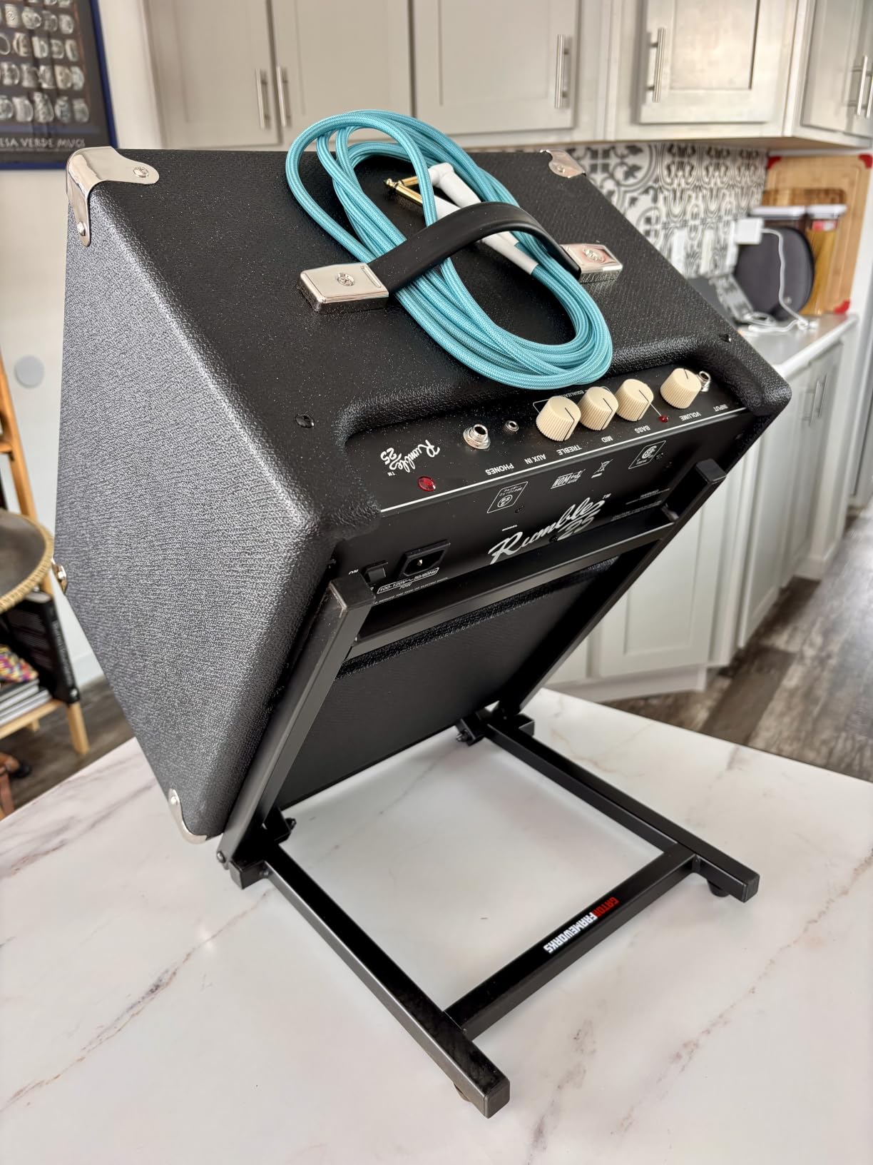 Gator Frameworks Low Profile Guitar Combo Amp Stand, Fully Collapsible (GFWGTRAMP100) customer photo 1