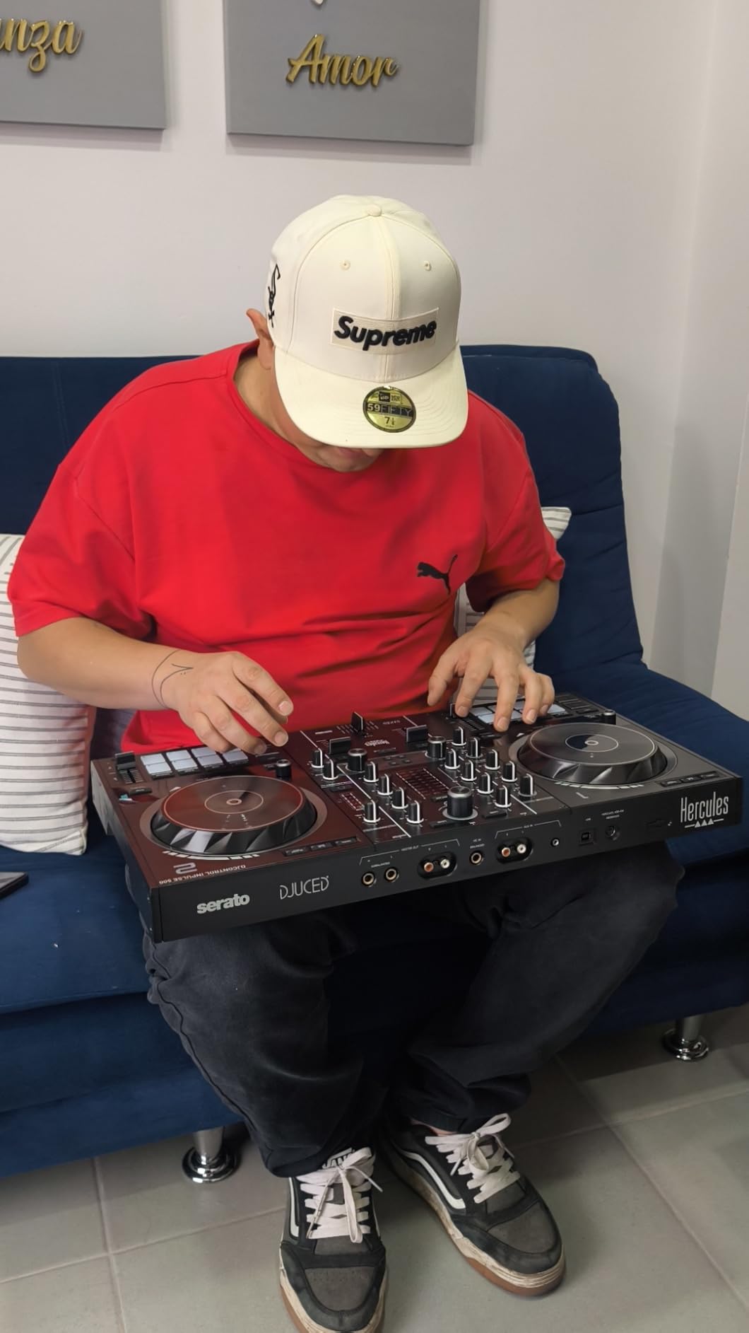 Hercules DJControl Inpulse 500: 2-deck USB DJ controller for Serato DJ and DJUCED (included) customer photo 2