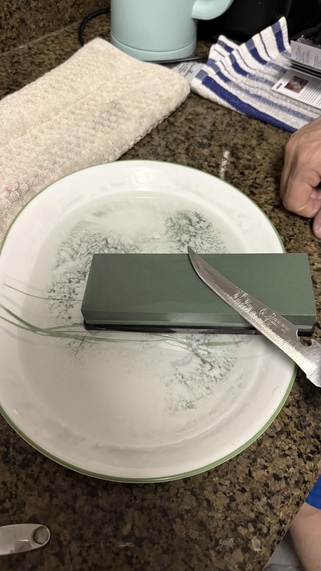 Actual Grit Premium Material Sharpening Stone 2 Side 400/1000 Whetstone Set Kitchen Knife Sharpener Stone Wet Stones with Non-slip Rubber Base customer photo 1