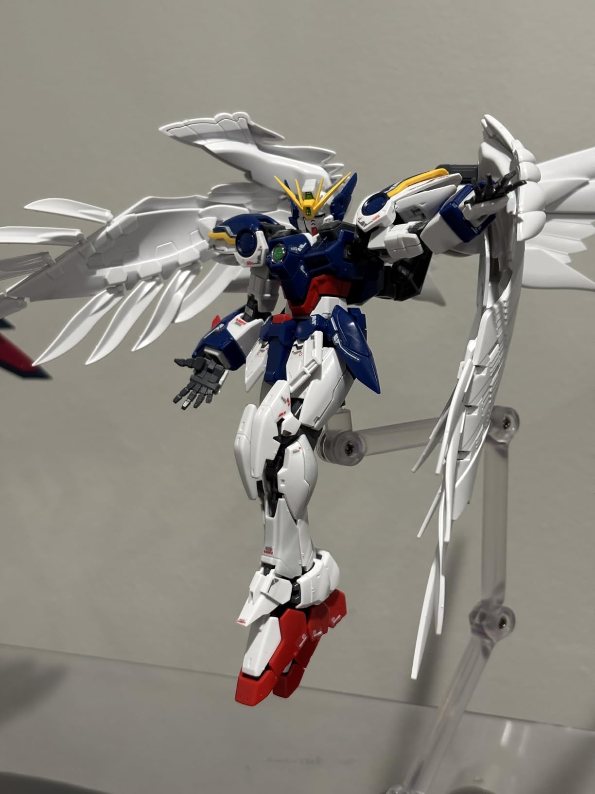 Bandai Hobby - Gundam Wing: Endless Waltz - Wing Gundam Zero (EW) Ver. Ka MG 1/100 Model Kit customer photo 2