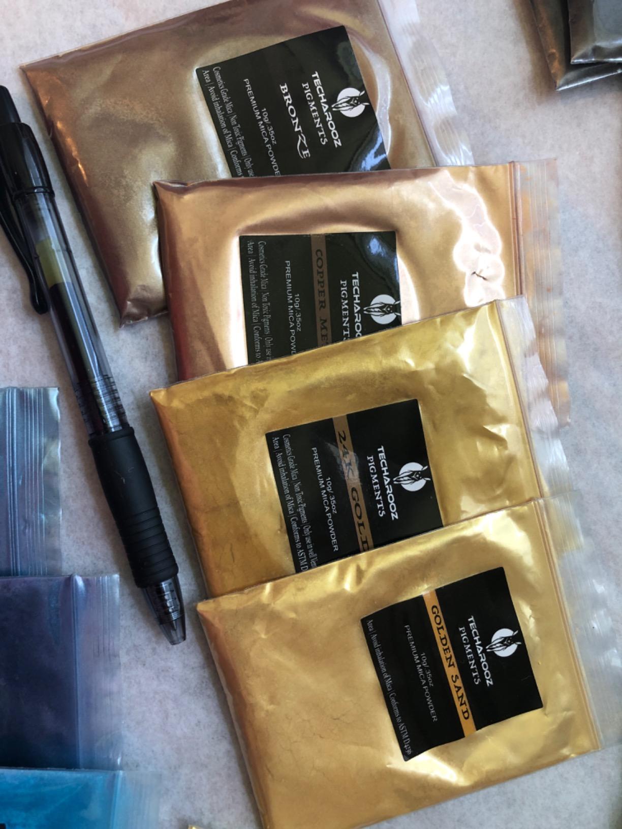 Deep Red Mica Powder for Epoxy Resin 56g / 2oz. Jar - TECHAROOZ 2 Tone Resin Dye Color Pigment Powder for Lip Gloss, Nails, Colorant for Bath Bombs Soap Making Flag Red customer photo 1