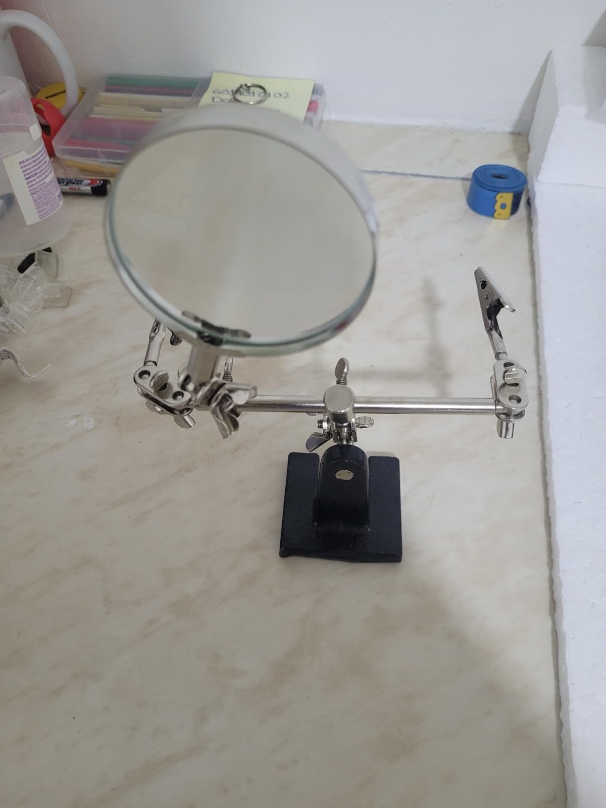 AORAEM Helping Hands Magnifier with Dual Adjustable Alligator Clips | 2.5X Magnifying Glass Soldering Station for Crafting, Hobby, Micro Objects customer photo 2