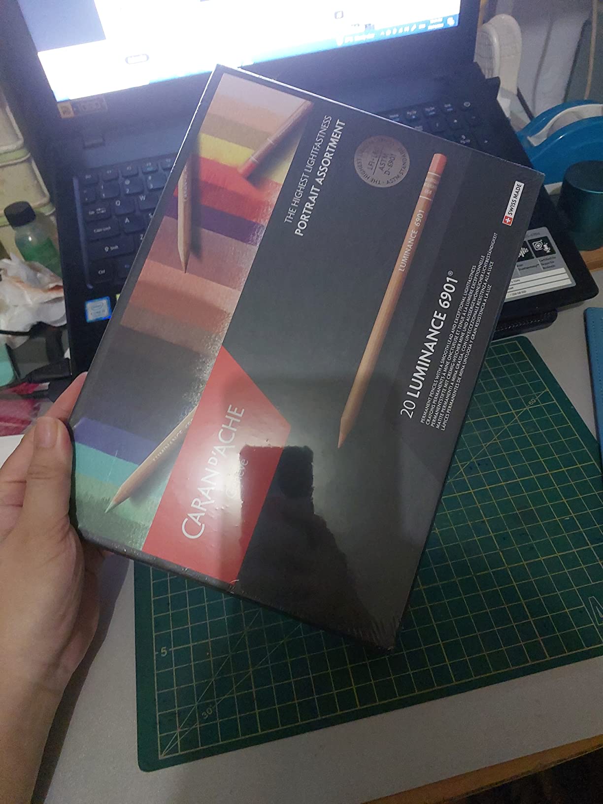 Caran d'Ache 6901 Colouring Pencils Luminance Portrait Assortment 20 Colours customer photo 2
