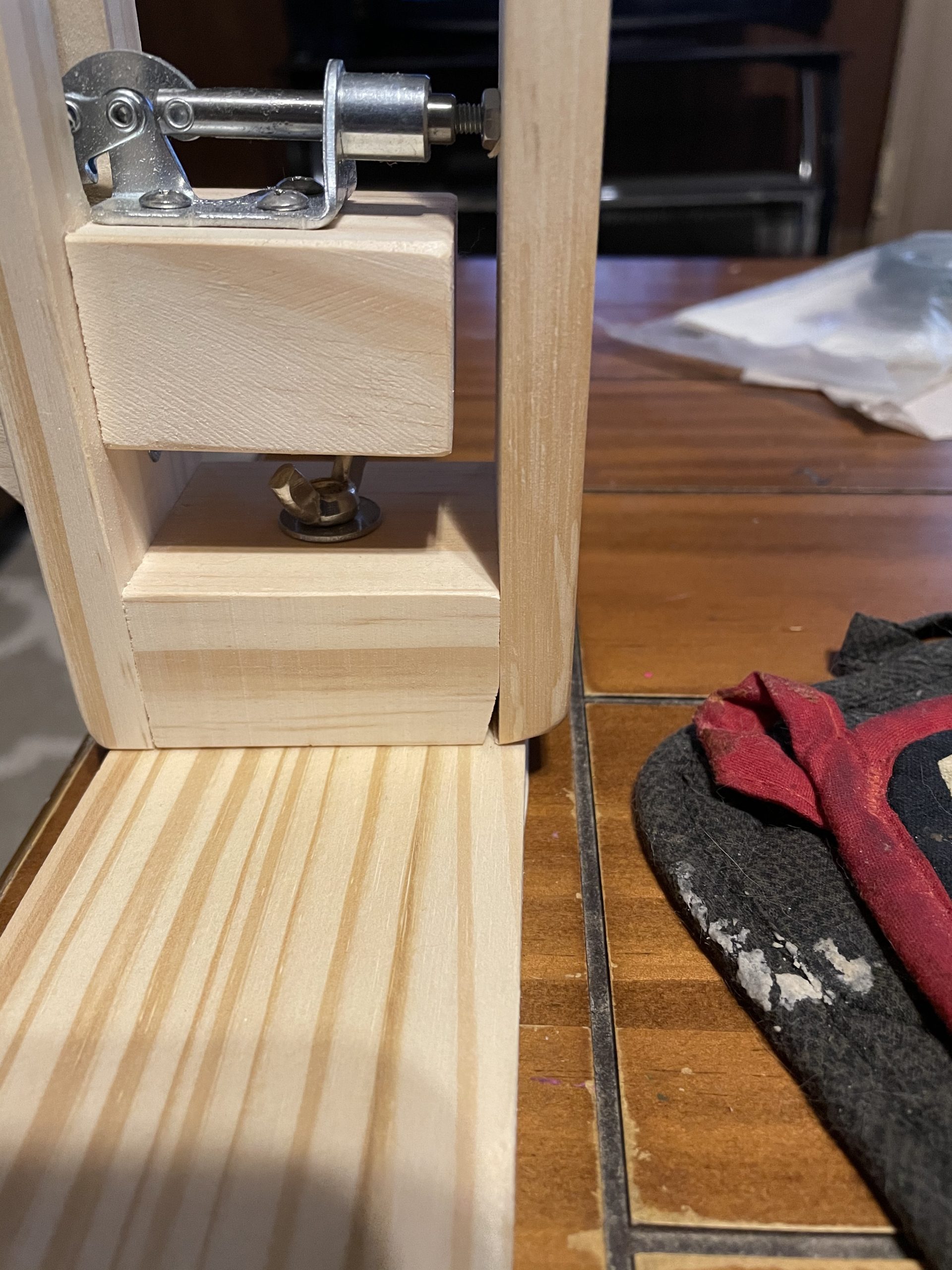 Leather Stitching Pony,Wood Table Desktop Pony Horse Clamp for DIY Leather customer photo 1