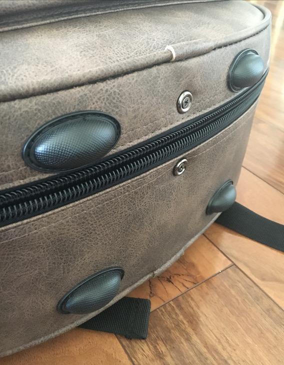 CAHAYA Acoustic Guitar Case Waterproof Hardshell 0.8in Thick Padding Waterproof PU Design Easy Cleaning with 3 Pockets and Storage Box Inside Guitar Hard Case for 40 inch Acoustic Guitar customer photo 2
