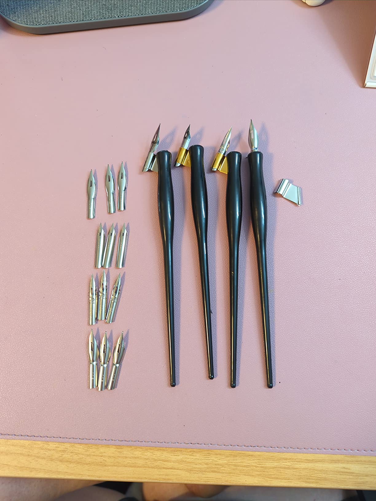 Zonon 2 Sets Oblique Calligraphy Dip Pen Set Include 2-in-1 Calligraphy Oblique Pen or Straight Holder with 8 Pcs Replacement Nibs customer photo 1