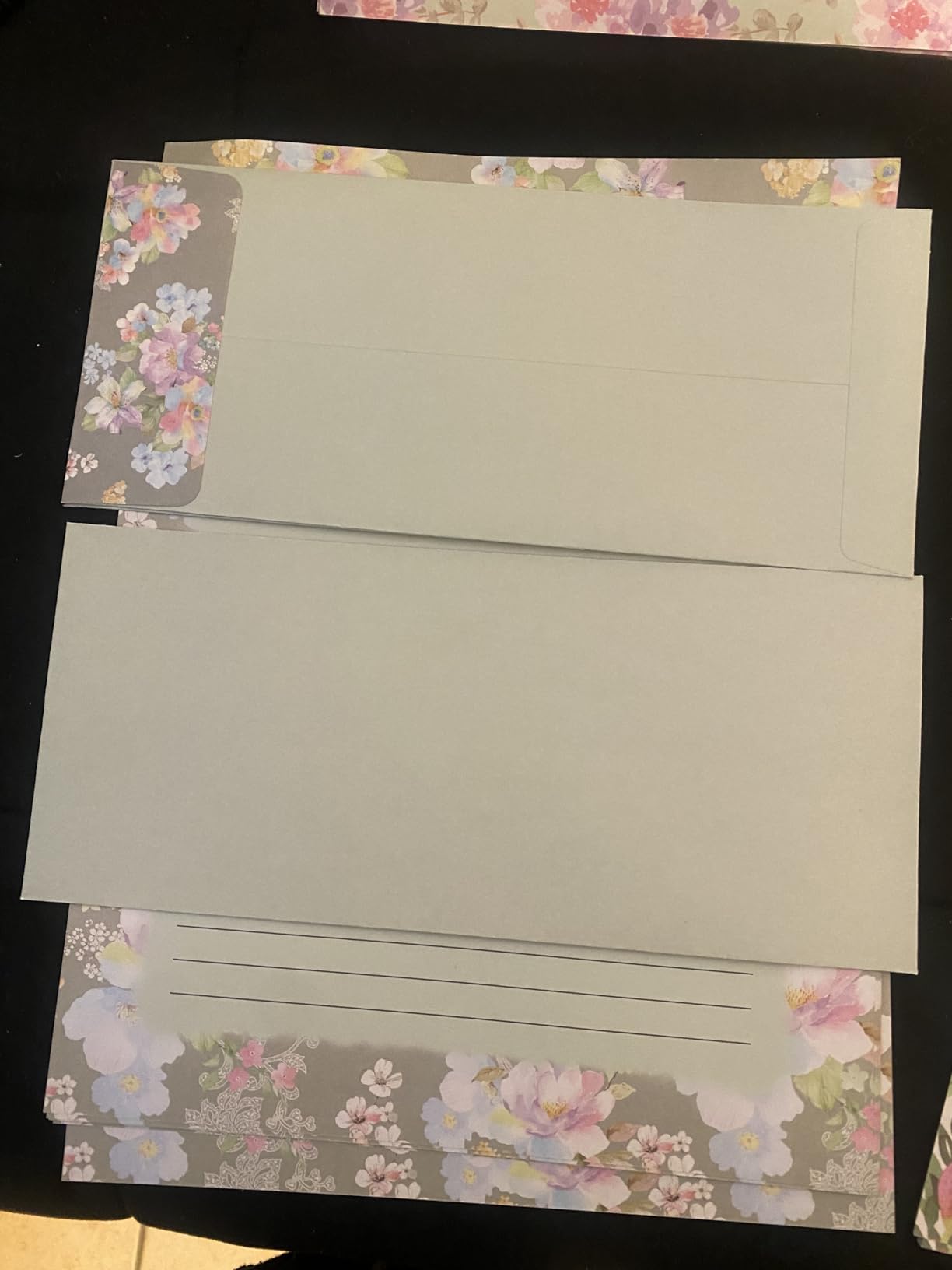 Better Office Products Floral Paper Stationery Set, 100 Piece Set (50 Lined Sheets + 50 Matching Envelopes), Letter Size 8.5 x 11 inch, 6 Designs, Double Sided/Lined Printing Paper customer photo 1