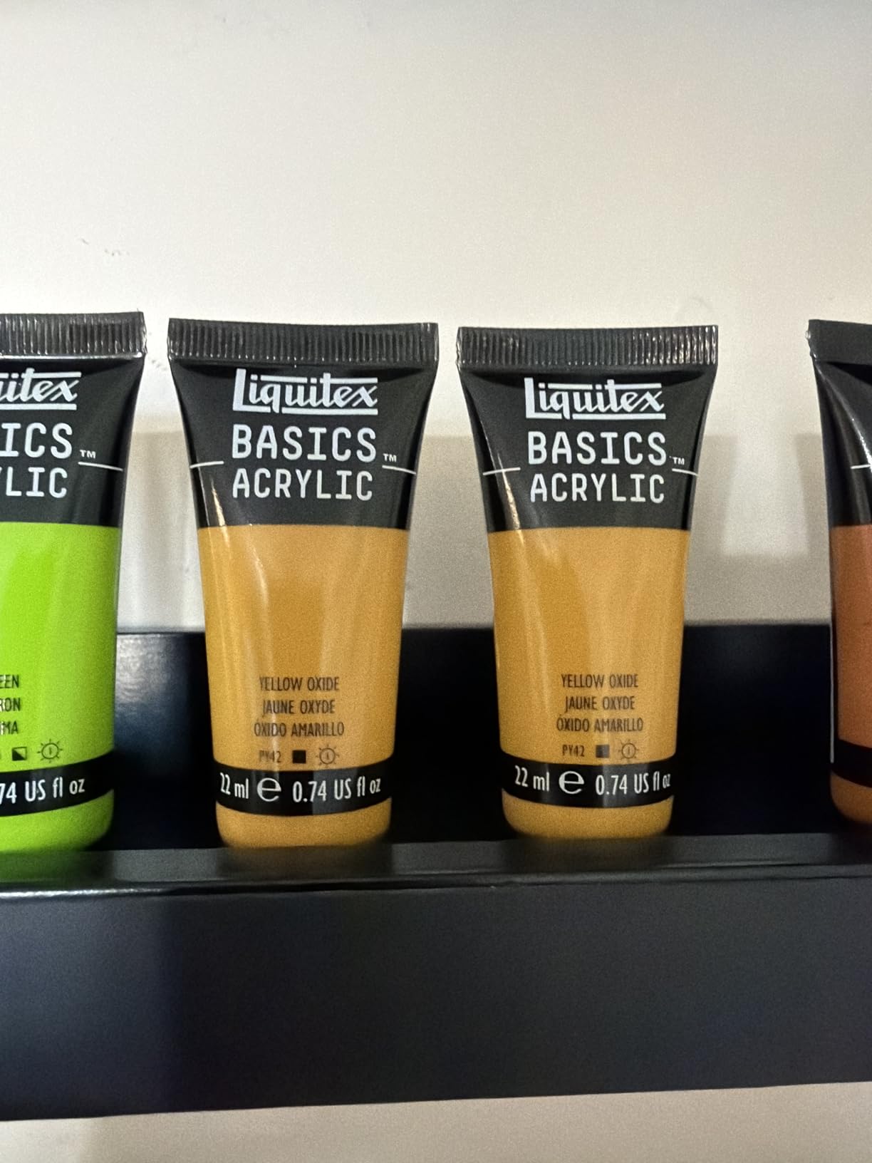 Liquitex Basics Acrylic Paint Set, 12 x 118ml (4-oz) Tubes customer photo 2