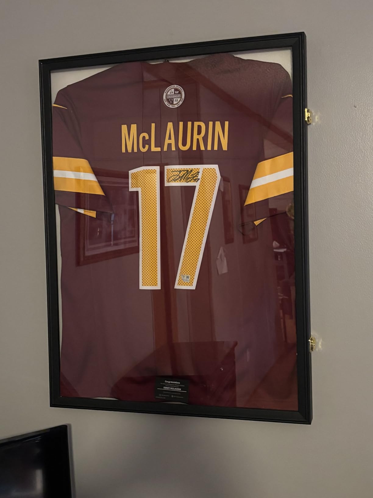 Grintus Jersey Frame Display Case Jersey Display Case Jersey Shadow Box with Uv Protection Acrylic and Hanger for Baseball Basketball Football Soccer Hockey Sport Shirt and Uniform,Black Finish customer photo 1