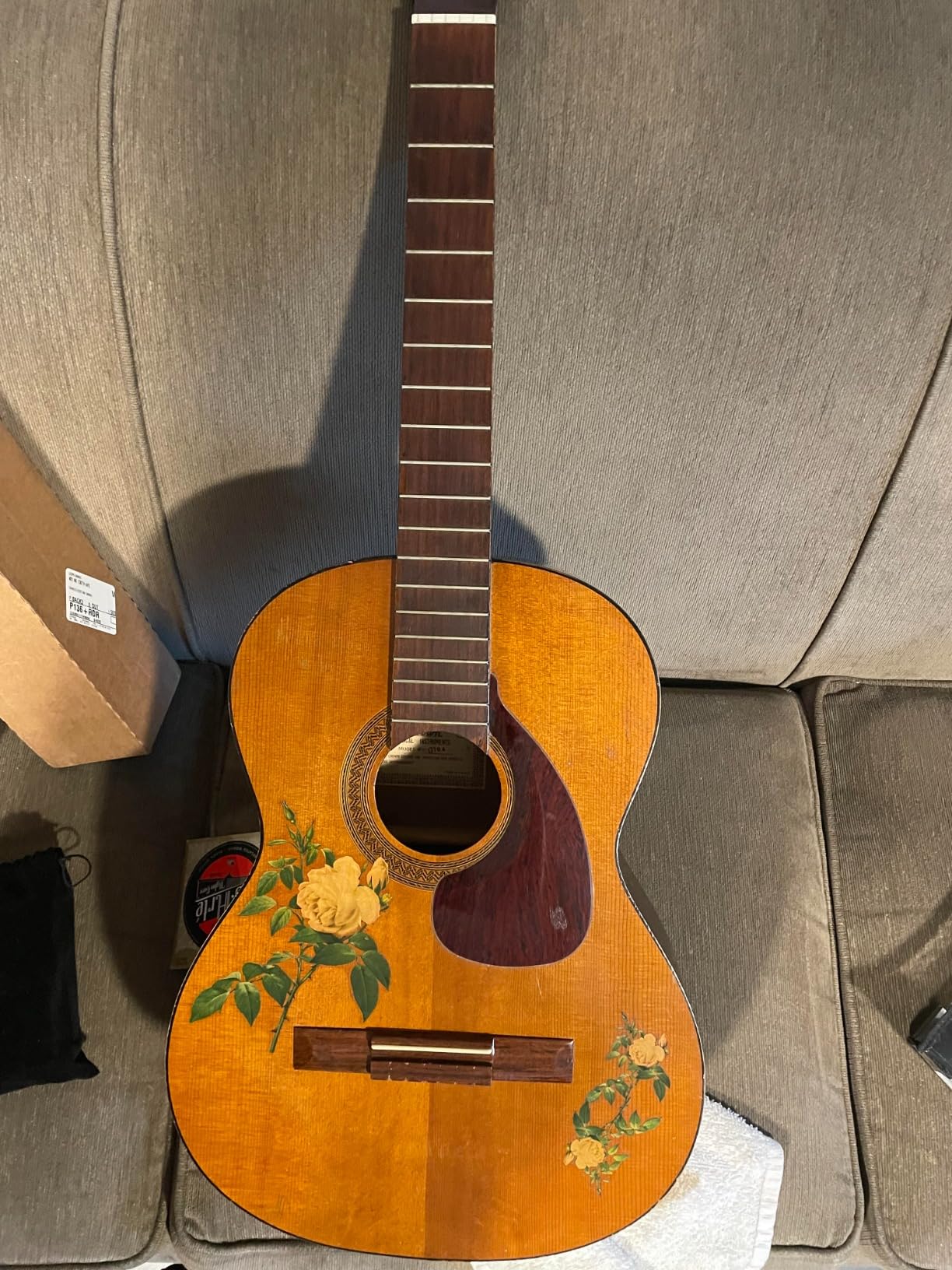 Guitar Cleaner Polish, String Cleaner, Winder & Fretboard Oil Kit | Cleans, polishes and protects body, strings and fretboard. Made in USA. customer photo 2