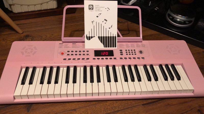 Vangoa 61-Key Light-Up Keyboard Piano for Beginners, 350 Tones & Timbres, 3 Teaching Modes, With Microphone, Black customer photo 2