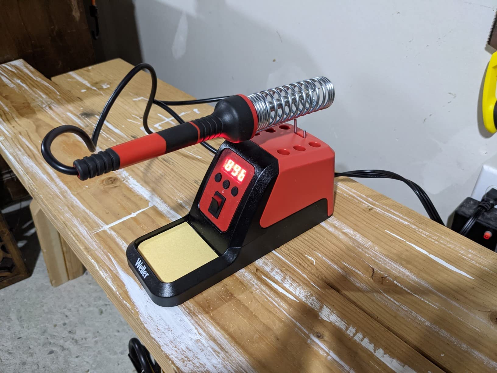 Weller Digital Soldering Station with 70W Precision Iron | 120V | WLSKD7012A customer photo 1