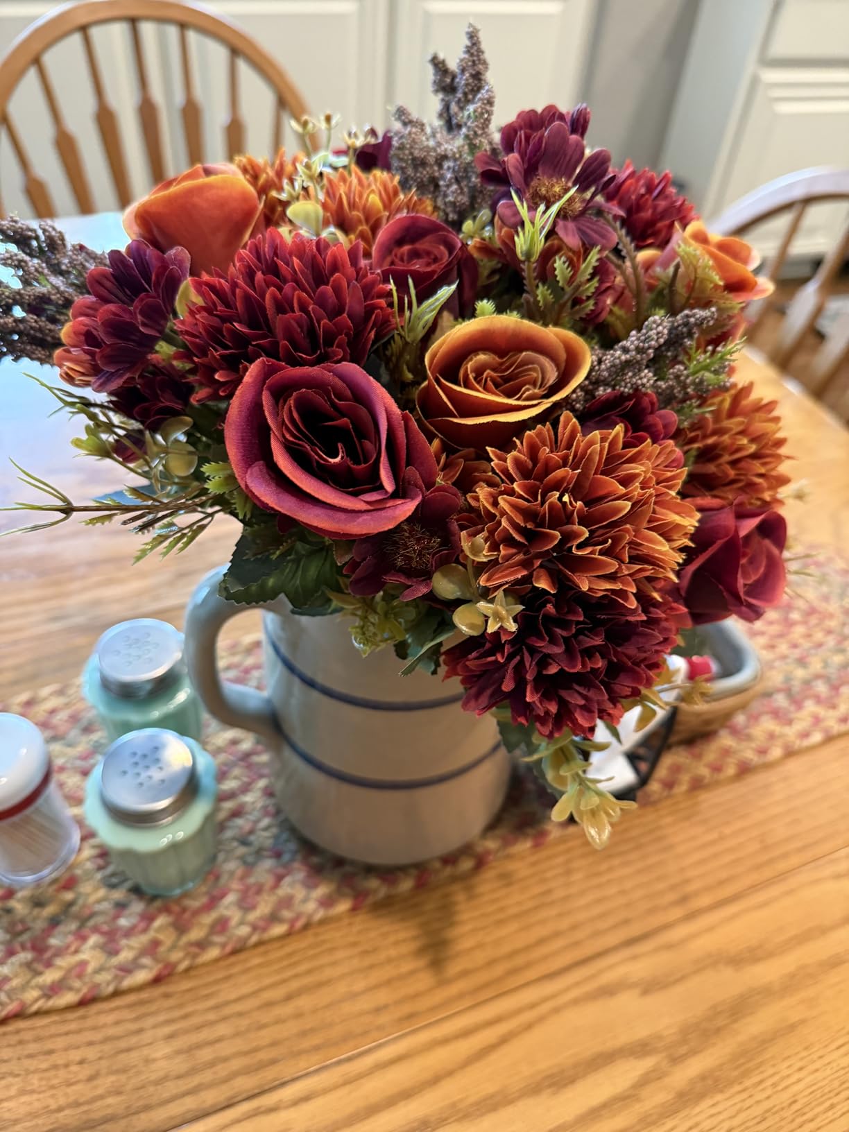 GTIDEA 2 Pcs Artificial Fall Flowers, Fake Silk Fall Flowers, Orange+Red | 2 Colors Fake Roses Silk Bouquets with Hydrangea Autumn Faux Flowers Arrangements for Home Wedding Table Centerpieces Decor customer photo 1