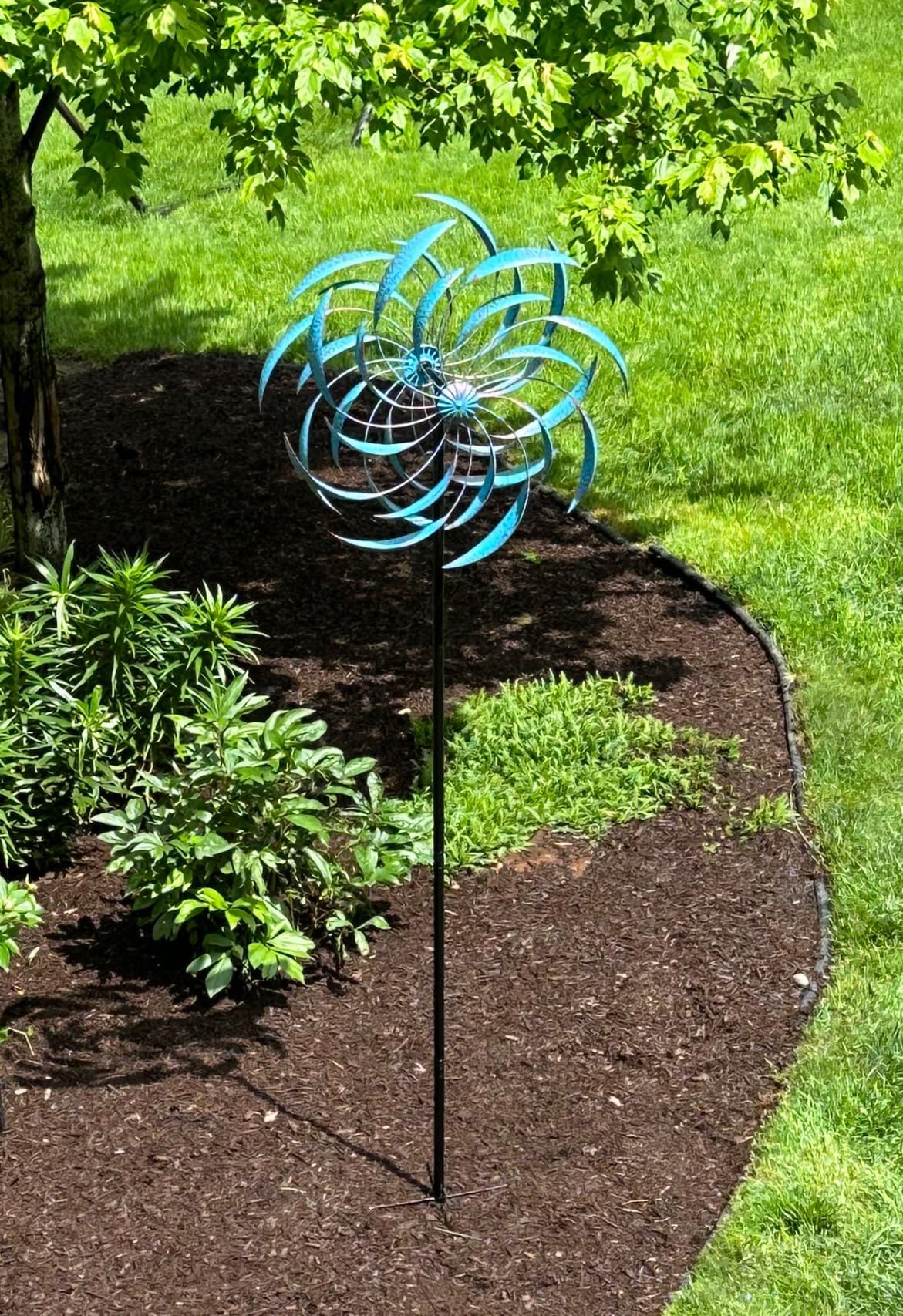 Stargarden Metal Wind Spinner, Two-Way Wind Sculptures, 360 Degrees Kinetic Wind Spinners for Yard and Garden customer photo 2