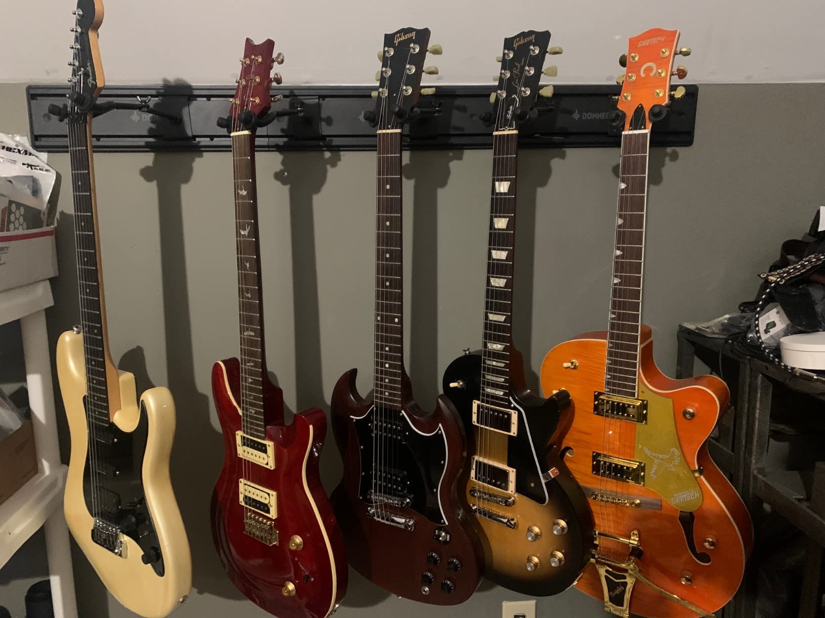 Donner Guitar Wall Rack, Multiple Guitar Wall Mount with 5 Adjustable Hangers, Guitar Organizer for Acoustic & Electric Guitars, Bass, Violin, Ukulele, Banjo, Mandolin customer photo 2
