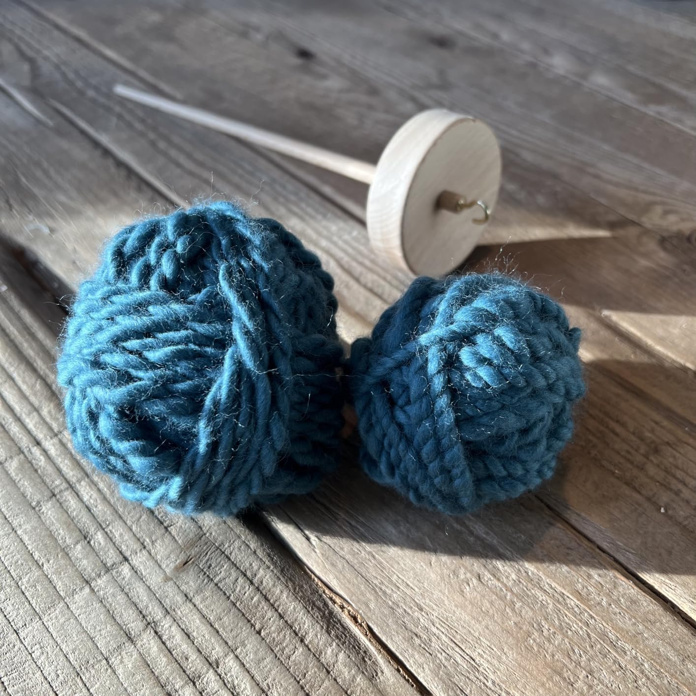 Learn to Spin - Beginner's Spinning Kit with Drop Spindle and Merino Pencil Roving. Choose Your Color and Make Yarn! customer photo 1