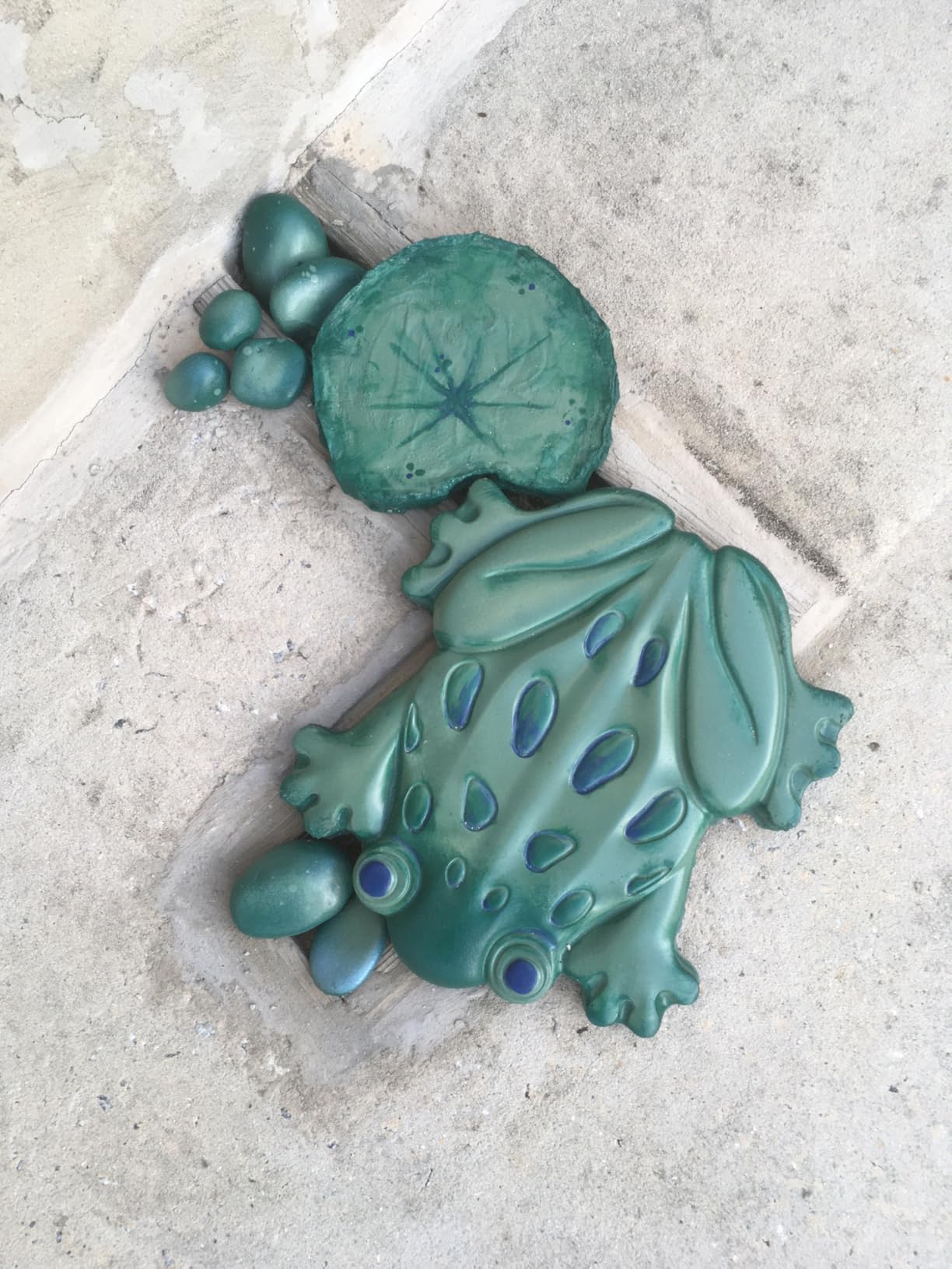 Concrete Mold DIY Frog Stepping Stone Mould Concrete Cement Mould ABC Plastic Toad Animal Garden and Yard Decor Garden Path Walkway customer photo 2