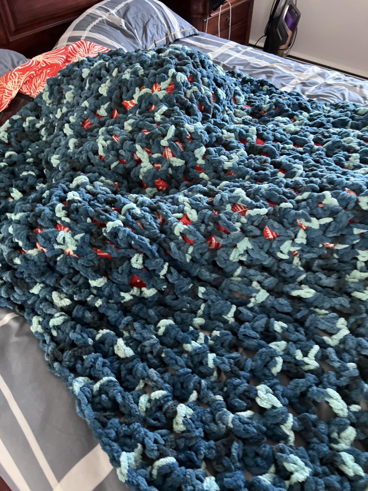 Bernat Blanket Extra Chunky Chenile Acrylic Yarn - 300g/10.5oz (Pack of 2) #7 Jumbo Heavyweight Yarn for Knitting & Crocheting, Amigurumi, Thick Blankets (Vintage White, 97 Yards) customer photo 1