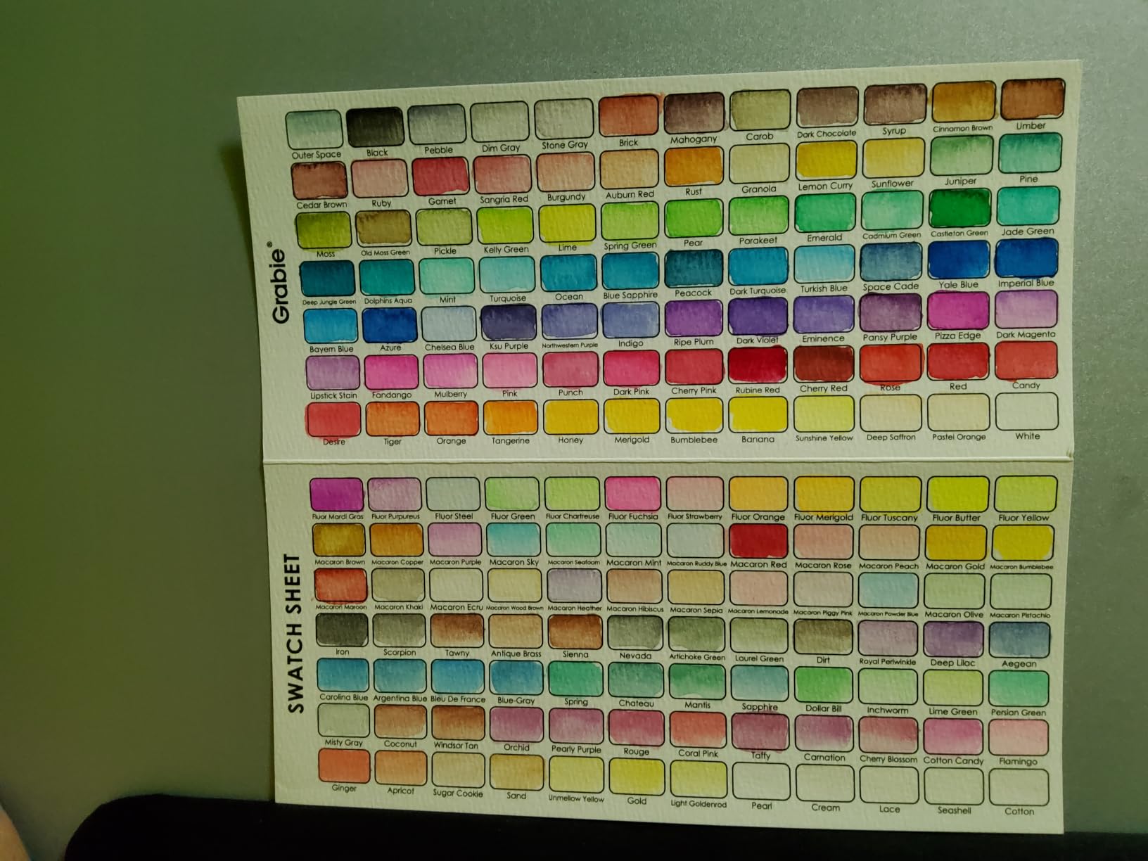 Grabie Watercolor Paint Set of 100 Color with Water Brush Pens | Water Brush Pens Included, Portable Carrying Case, High Pigment Paints, Smooth Blending, Travel Painting customer photo 2