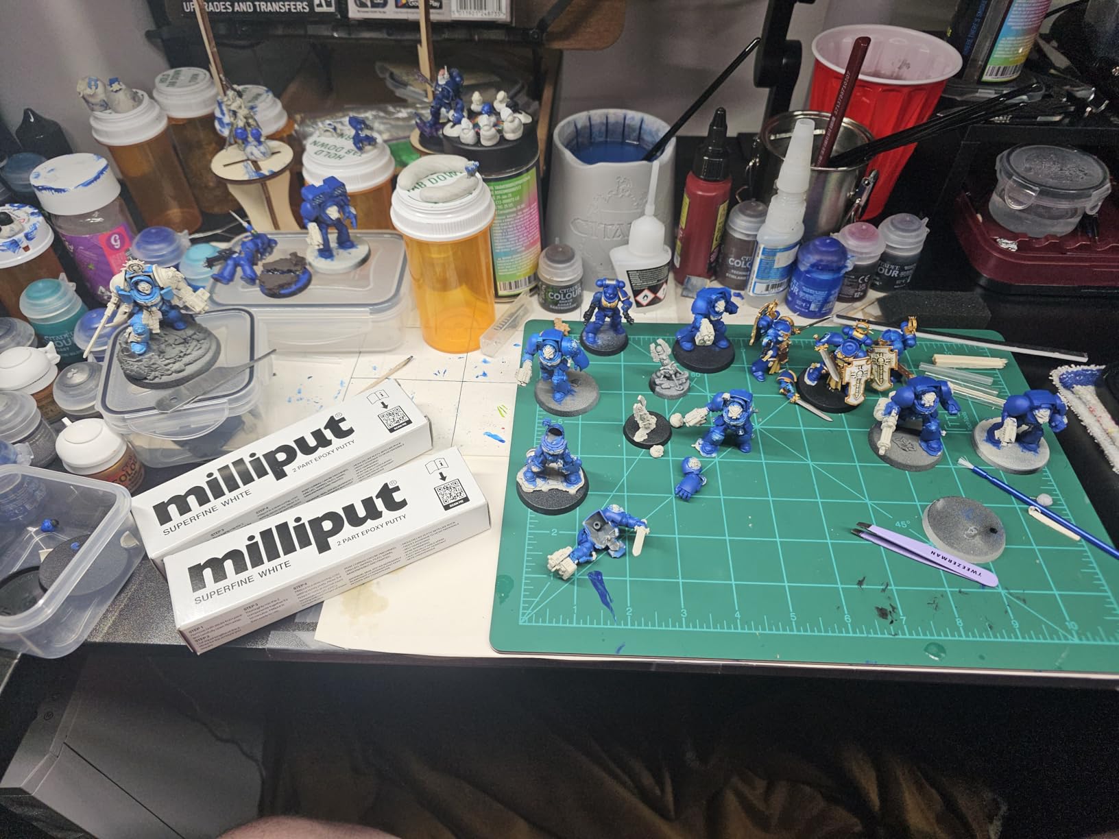 Milliput Superfine White Epoxy Putty 2 Pack - Porcelain Repair Kit | Fixes sinks, tubs, tiles and ceramic. 2 x 4 oz packs, 8 oz total, with 2 pairs of gloves. Waterproof, Paintable, Sandable. customer photo 2