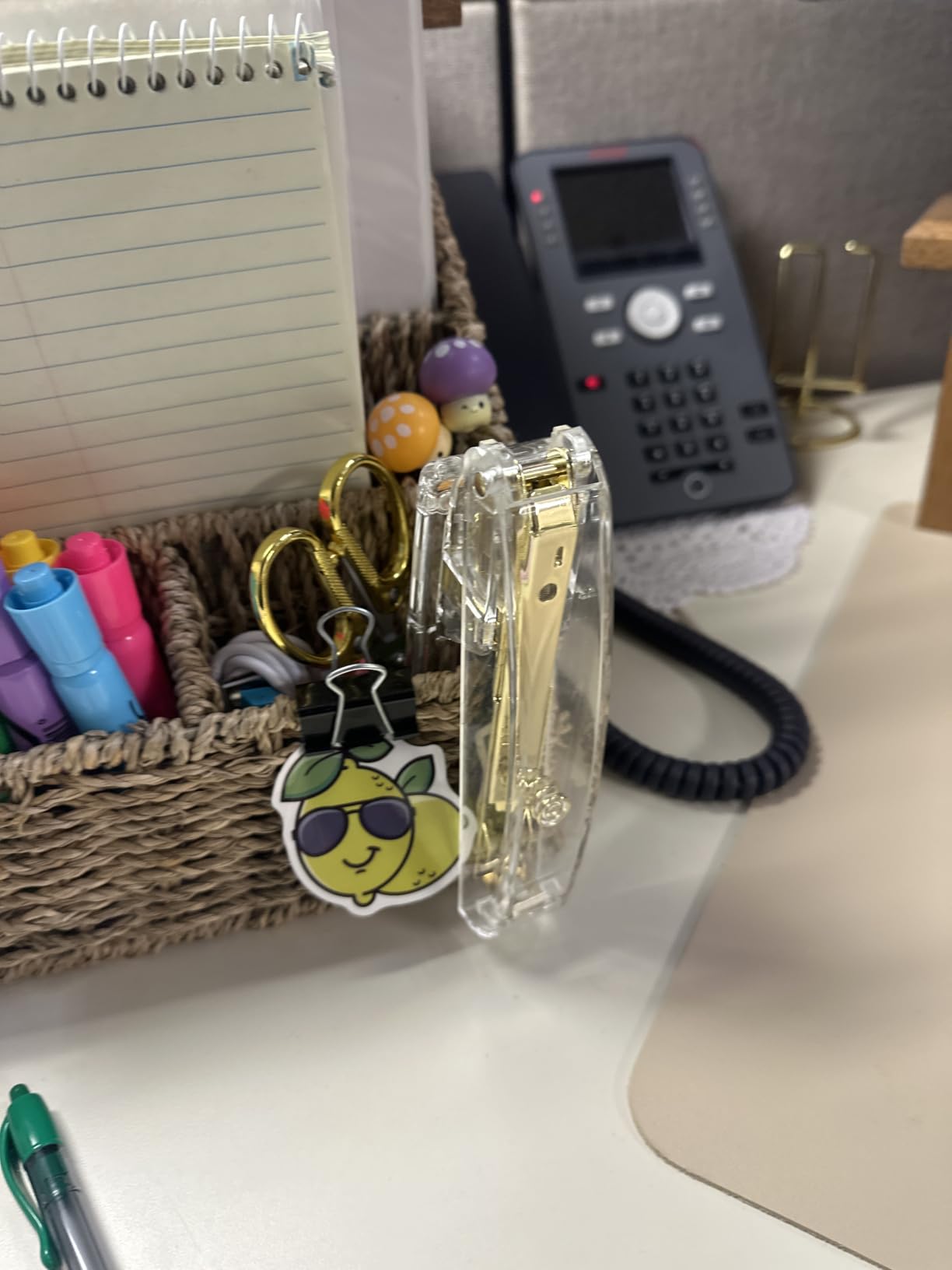 EOOUT Gold Office Supplies Set Desk Accessories, Acrylic Stapler Set Staple Remover, Phone Holder, Tape Holder, Pen Holder, 2 Ballpoint Pen, Scissor, Binder Clips, Ruler, Transparent Glue and Staples customer photo 1