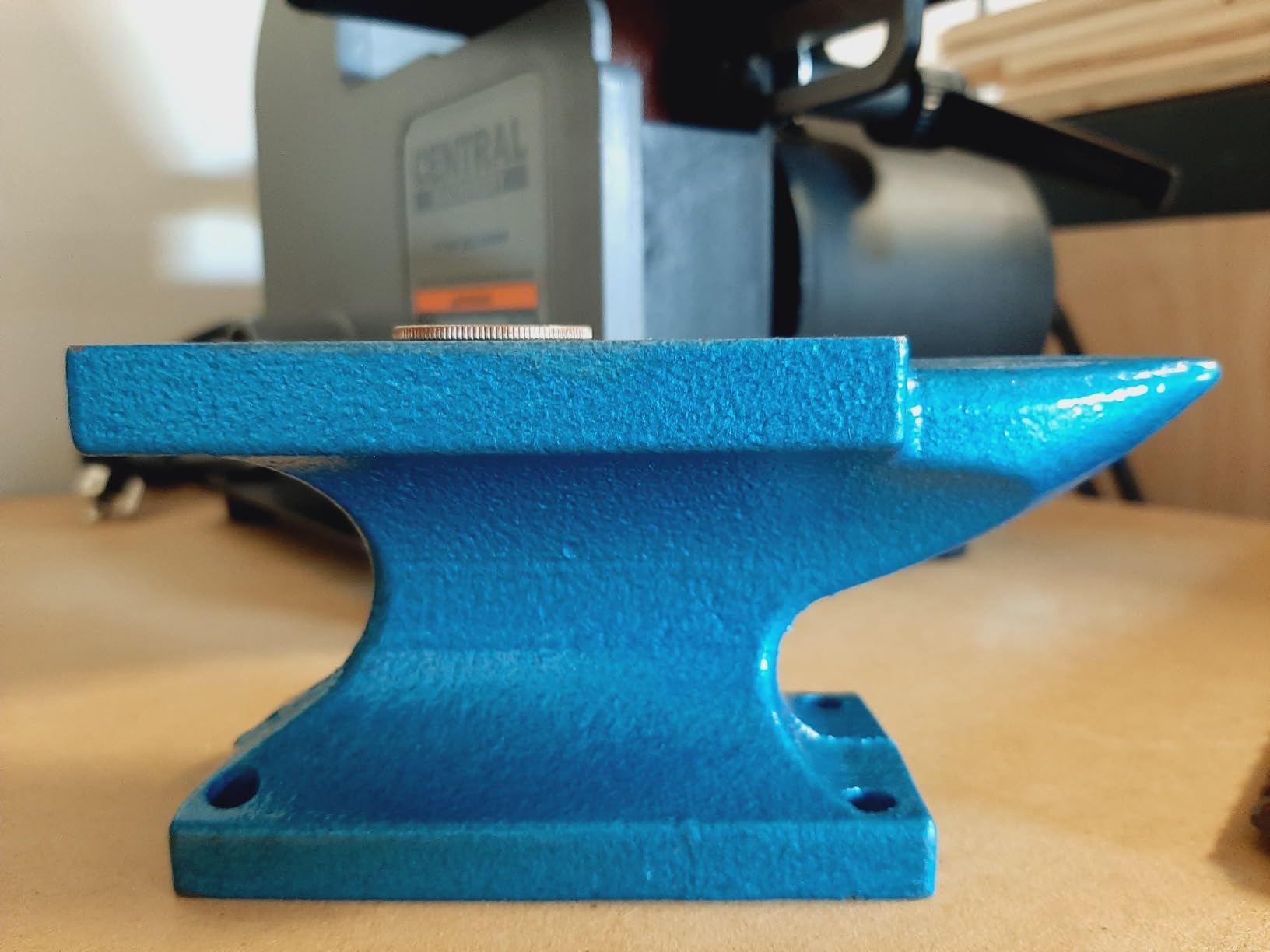 HimaPro Single Horn Anvil for Blacksmith Blue - Cast Iron Anvil (55 LBS) customer photo 2