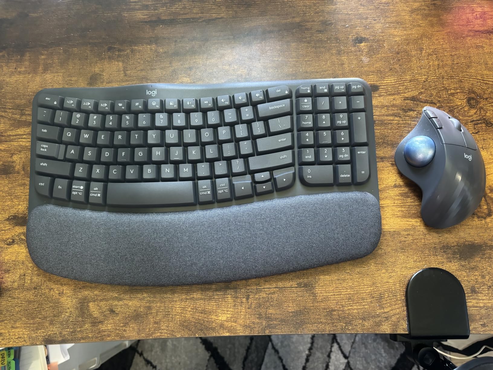 Logitech Wave Keys Wireless Ergonomic Keyboard - Rose - Cushioned palm rest, comfortable natural typing, Easy-Switch, Logi Bolt Receiver, Multi-OS, Windows/Mac customer photo 1