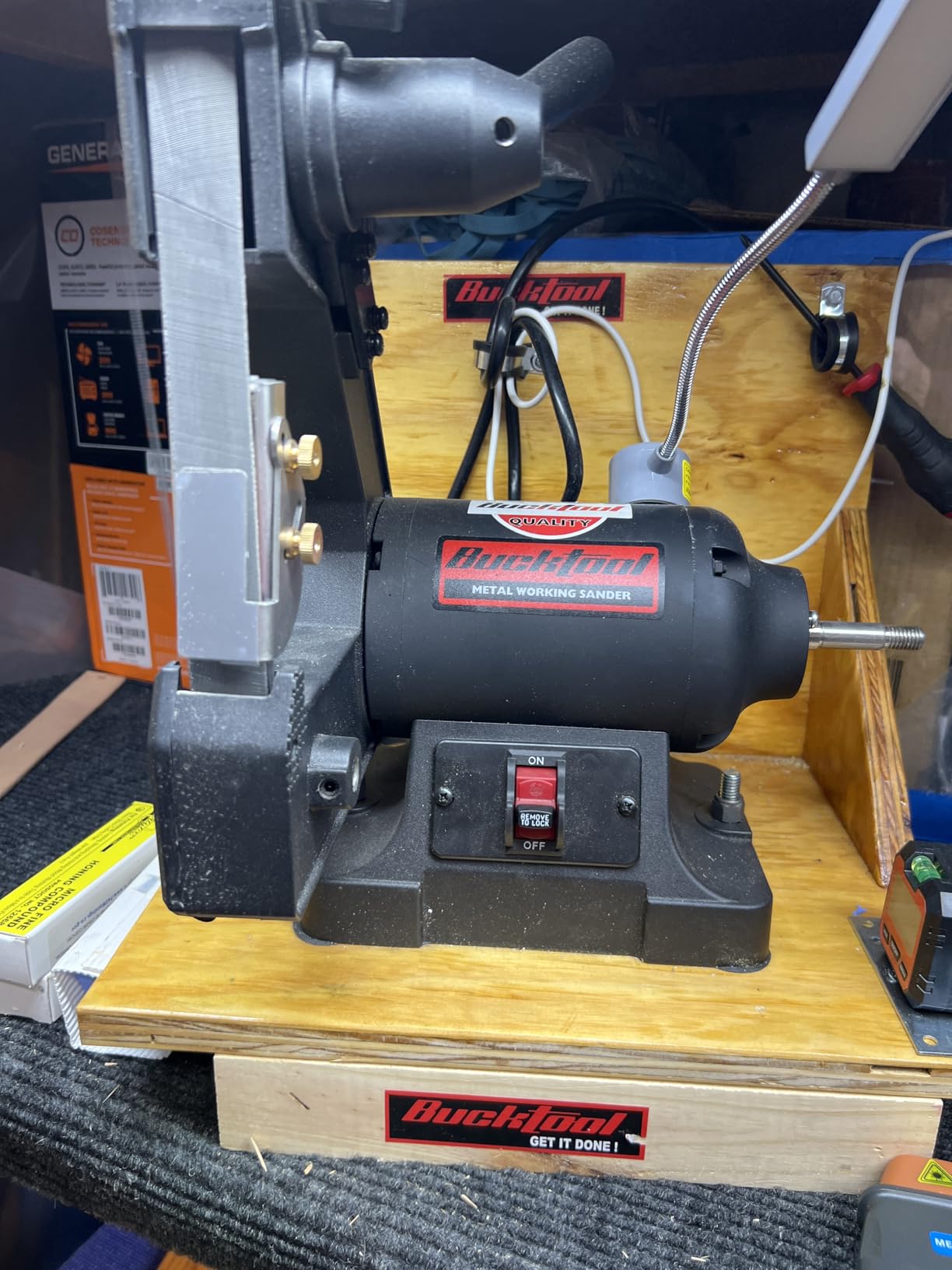 BUCKTOOL Low Speed Belt Grinder Combo for Metal, 1x30
